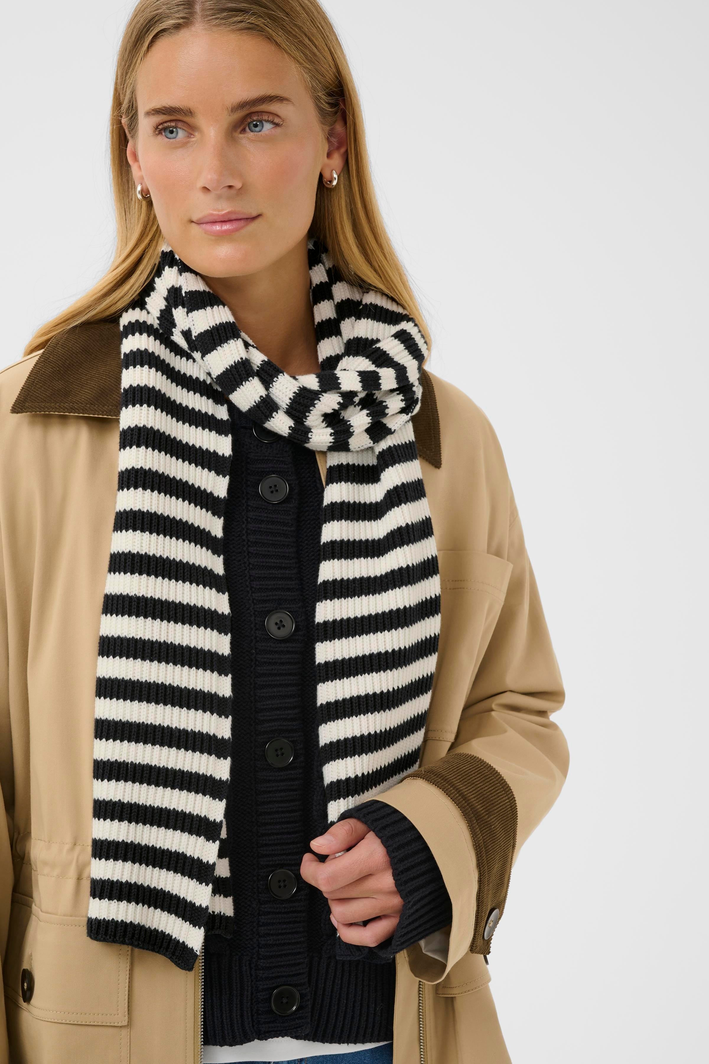 MarisaPW Sjaal LOOKBOOK DETAIL 30310310-304570