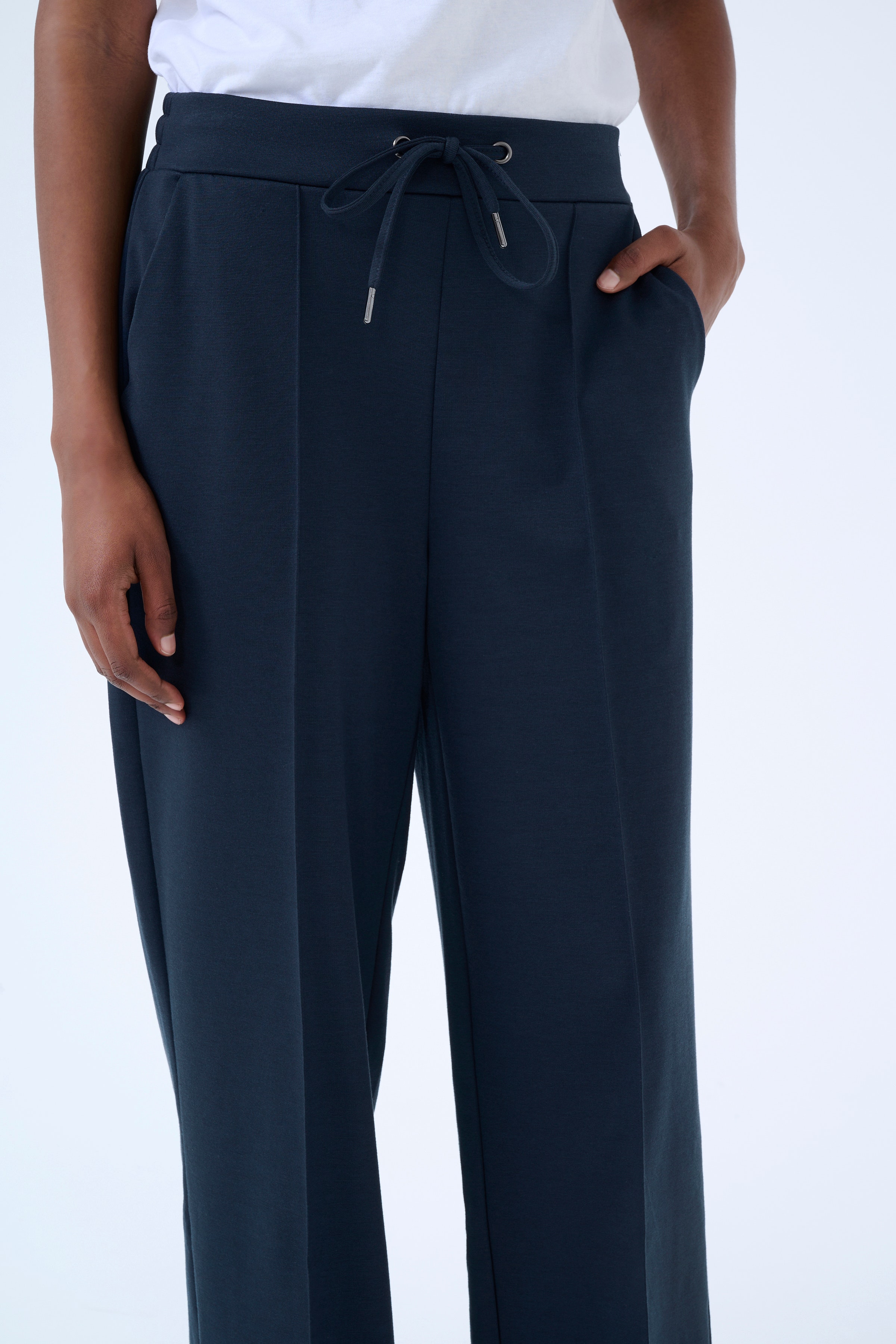 KAjenny Straight Pants LOOKBOOK DETAIL 10508621-194020