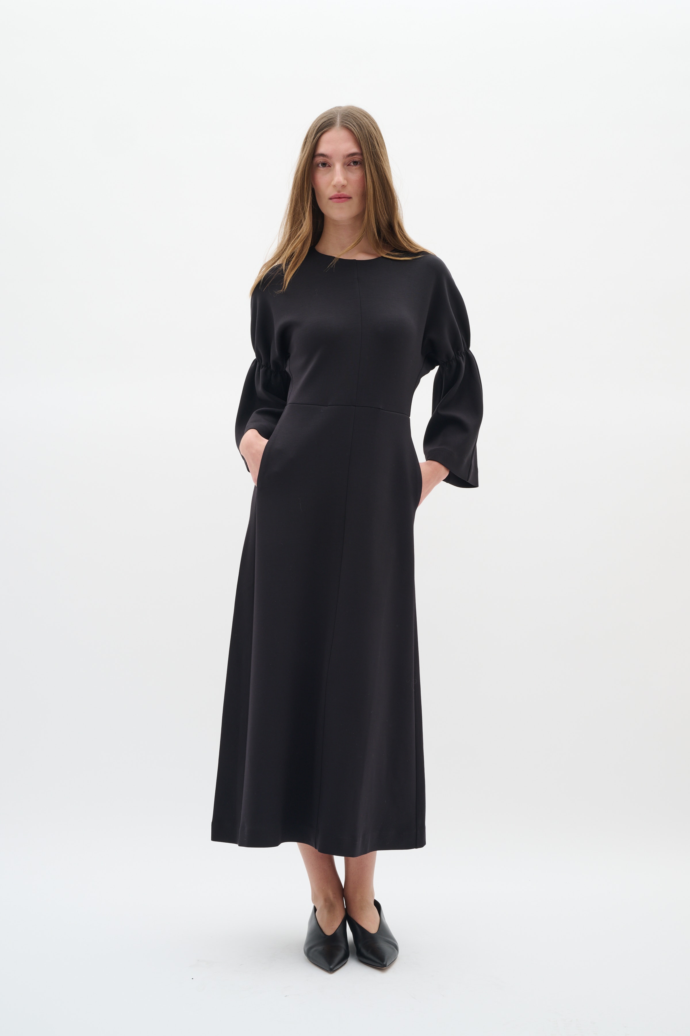 GidaIW Vincent Kleid LOOKBOOK FRONT 30110945-194008