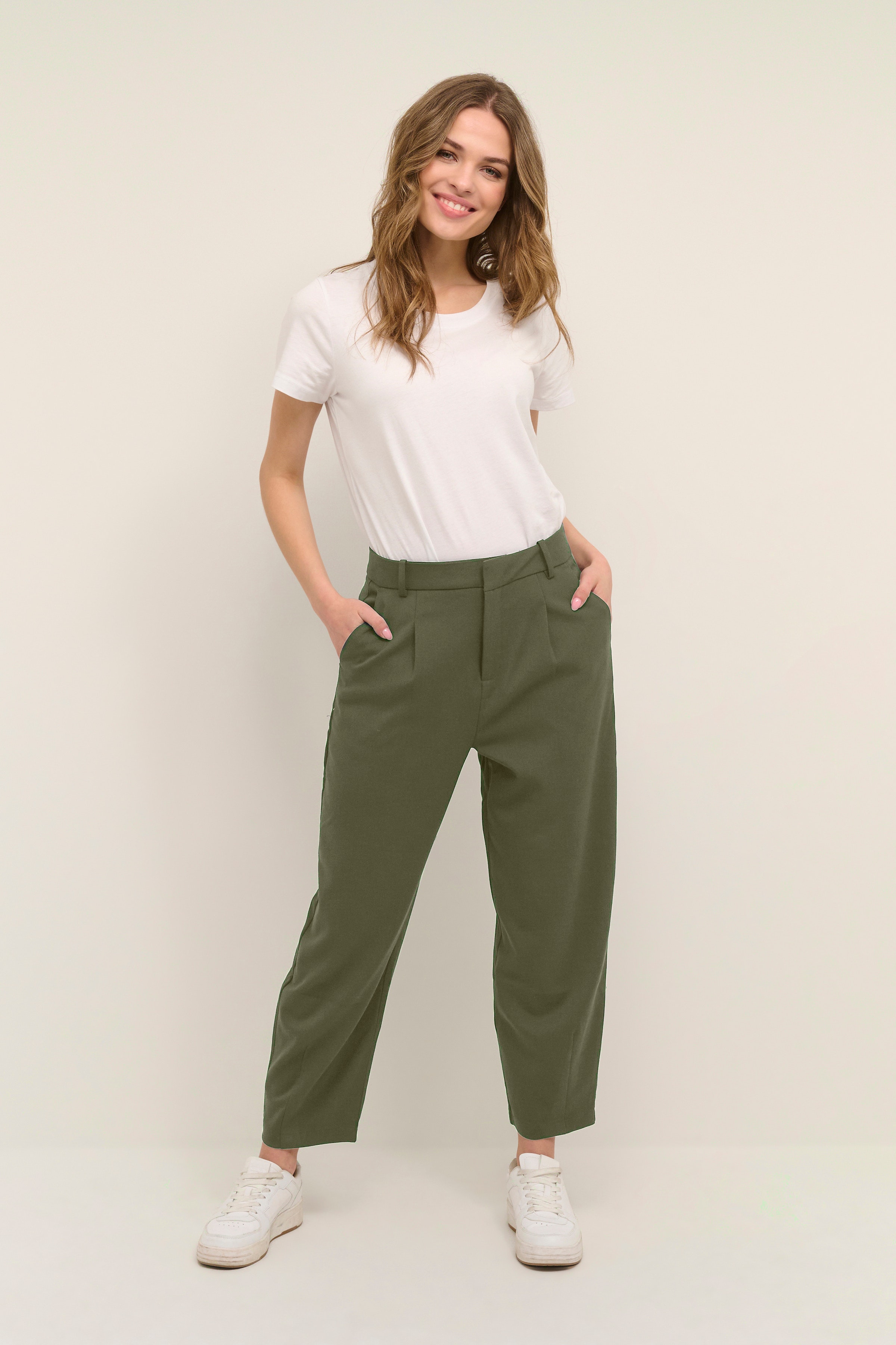 KAmerle Hose LOOKBOOK FRONT 10504769-190511