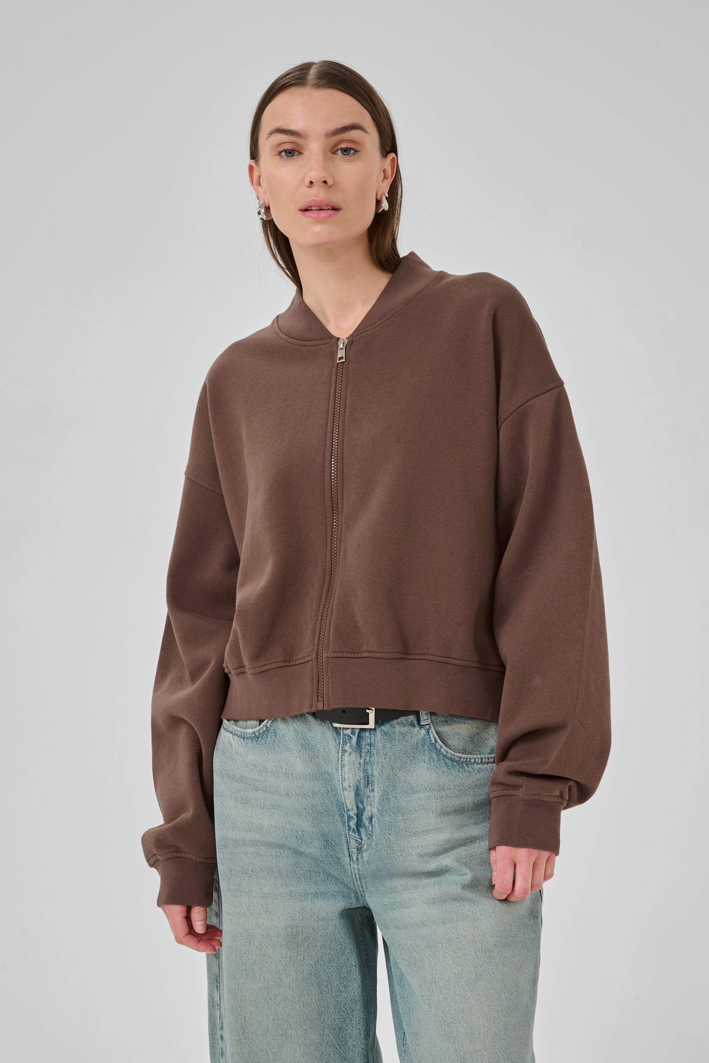 MetaMW Sweatshirt LOOKBOOK FRONT 10705247-108268