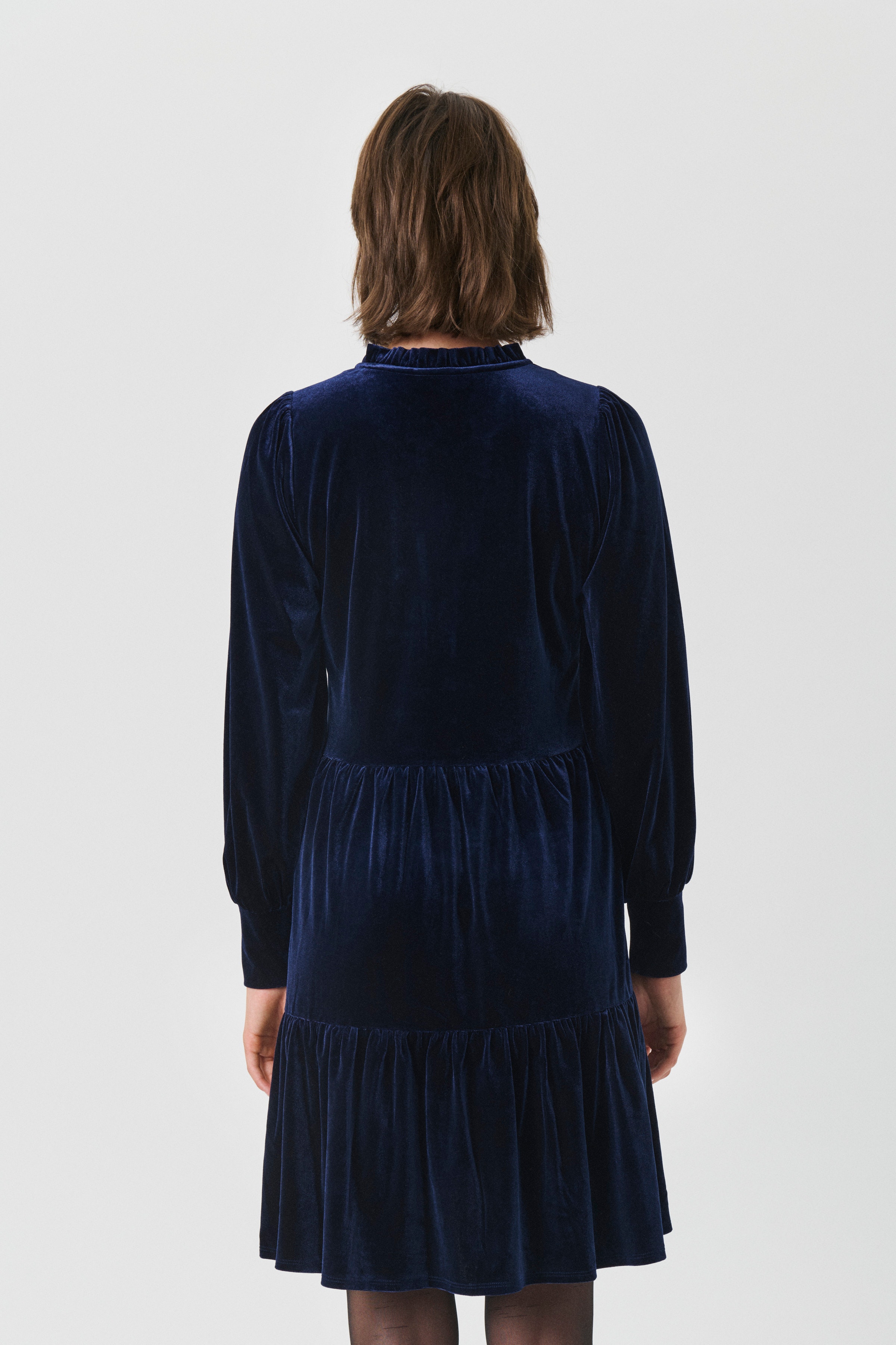 ViggasePW Dress LOOKBOOK BACK 30306576-193920