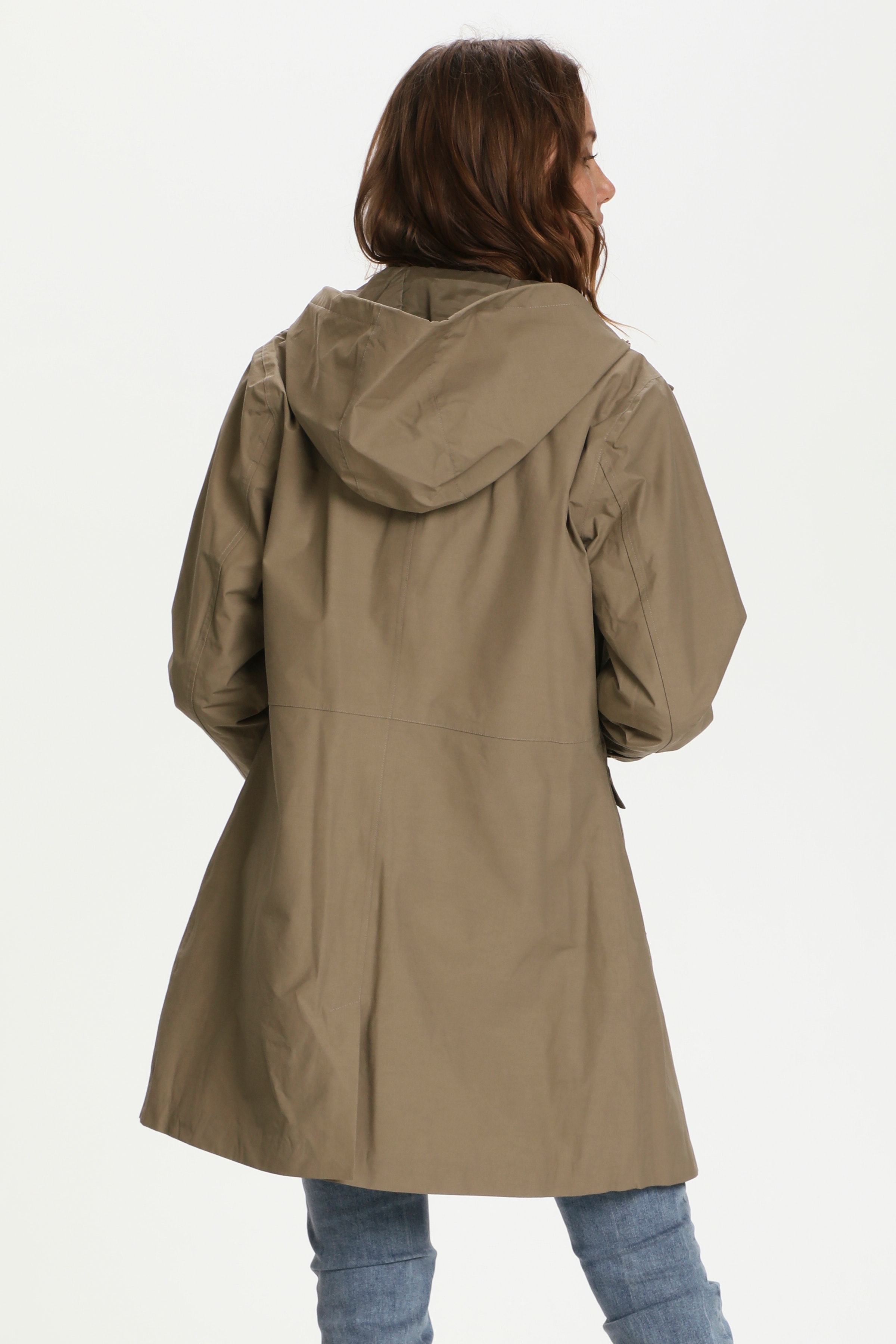 HelinaSZ Coat

 LOOKBOOK BACK 30511218-170618