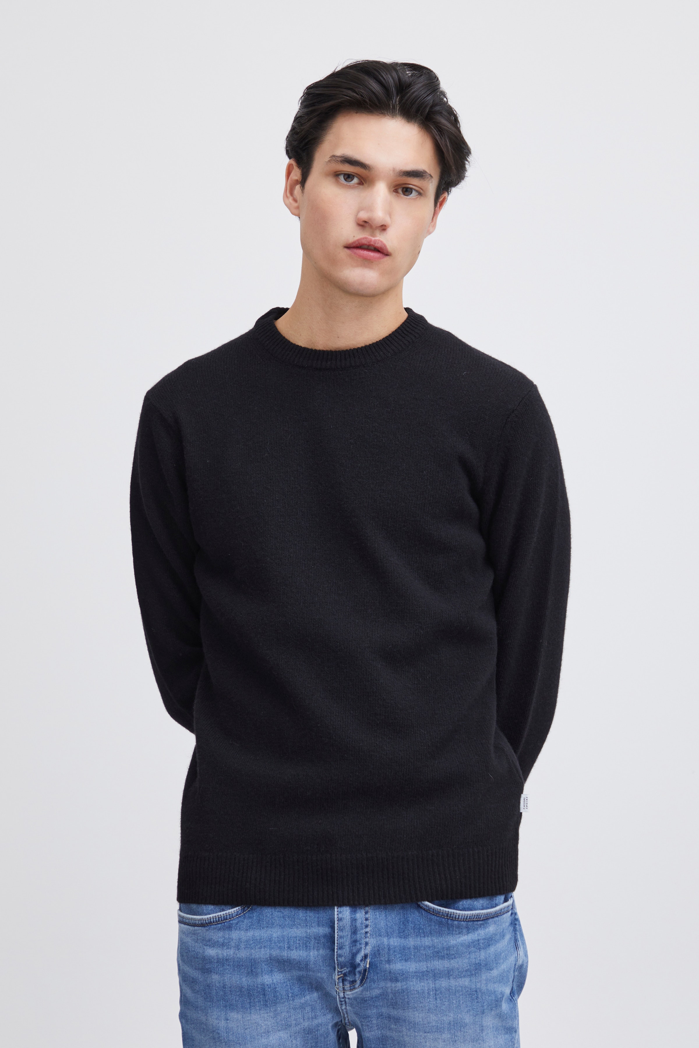 CFKARL PULLOVER LOOKBOOK FRONT 20503970-194007