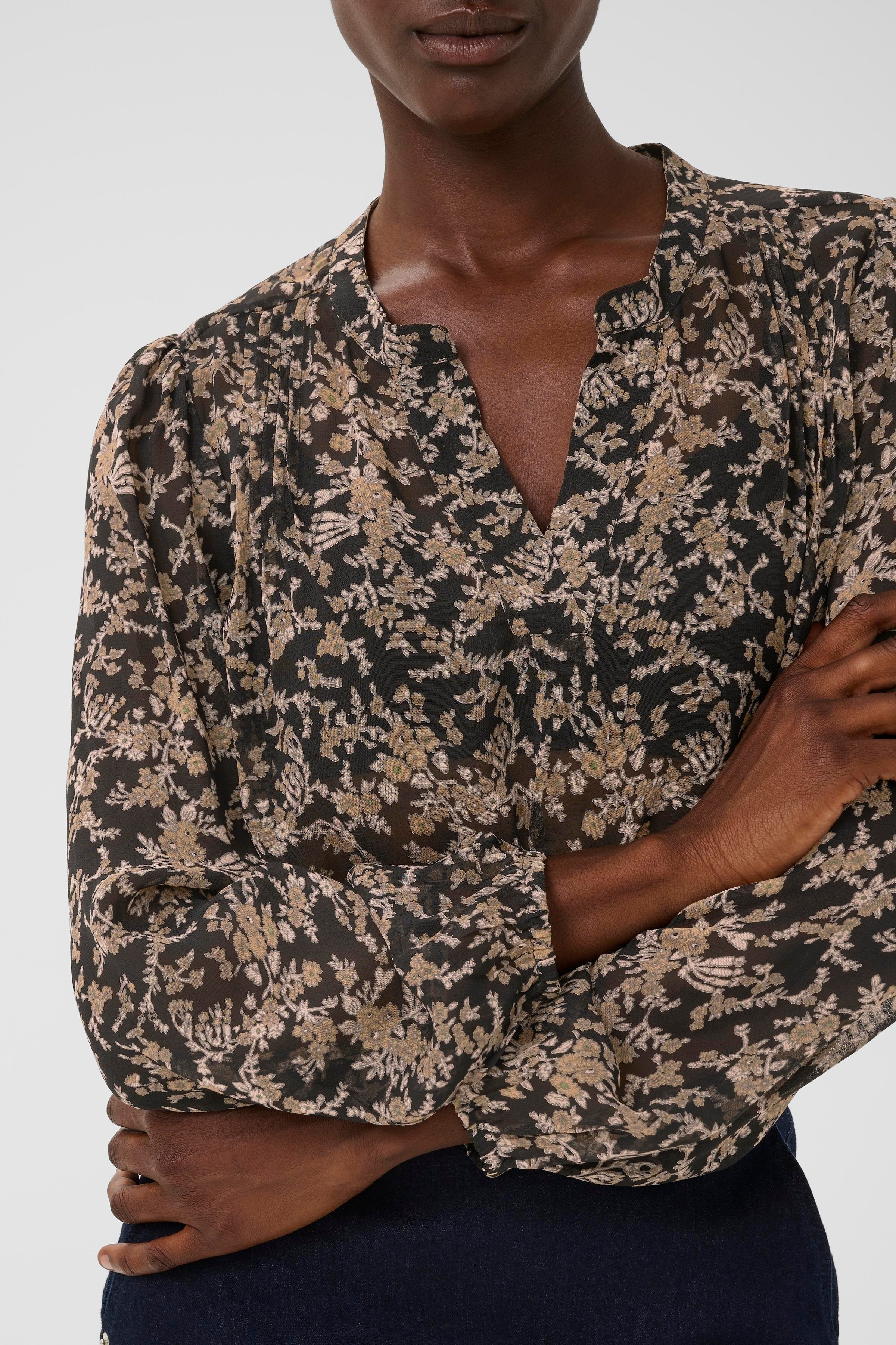 SandiPW Blouse LOOKBOOK DETAIL 30309960-304224