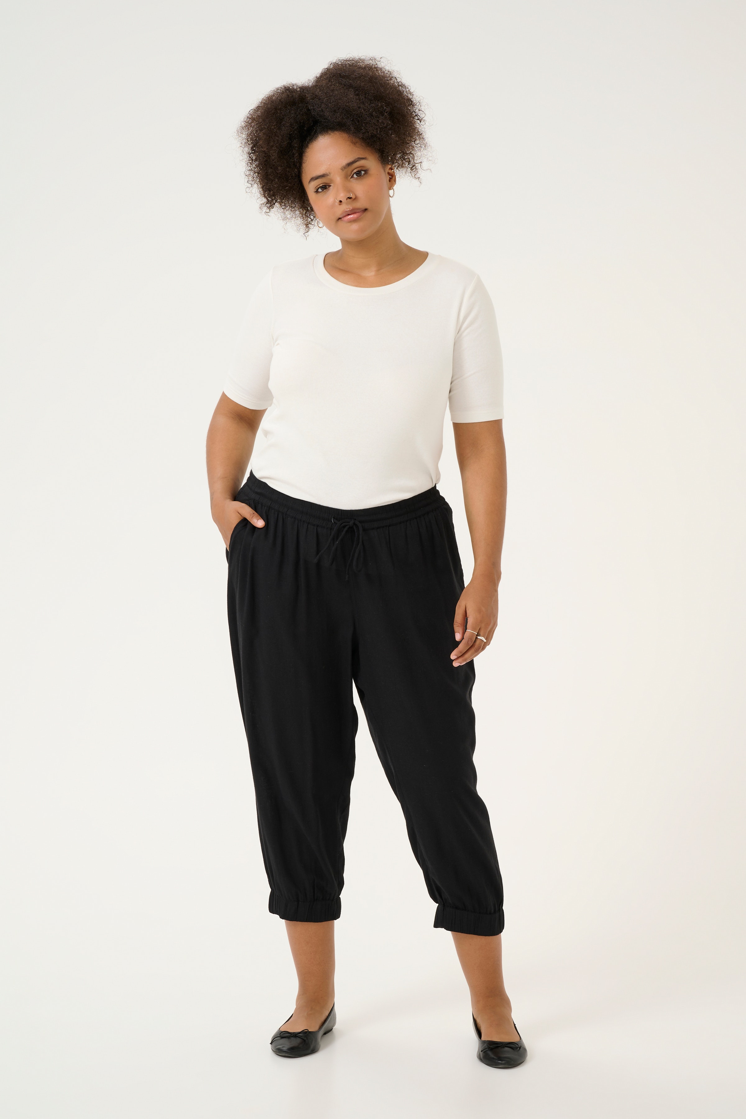 KCmille Pantalon Capri LOOKBOOK FRONT 10583101-100121