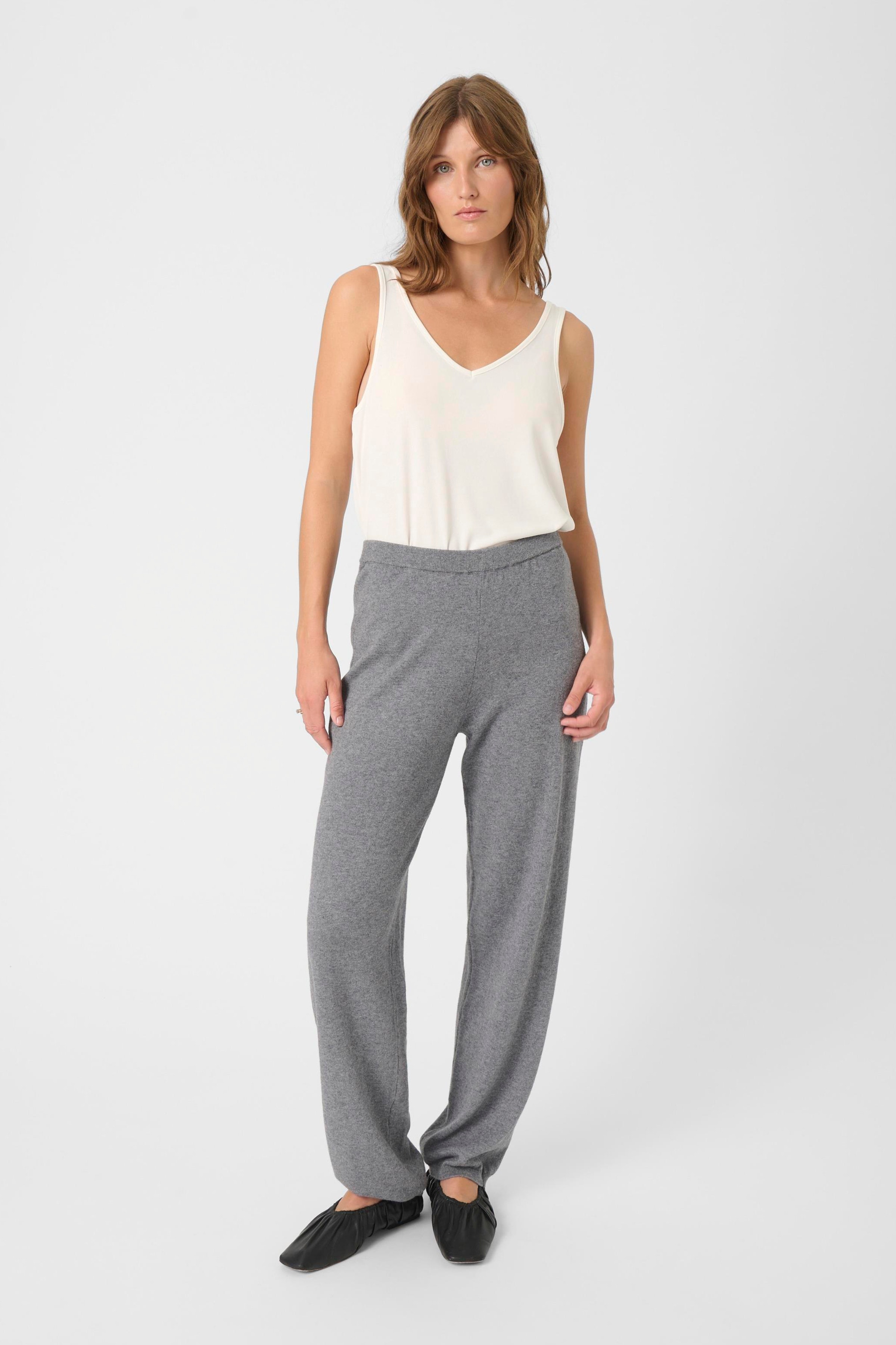 SLSanja Trousers LOOKBOOK FRONT 30408680-303161