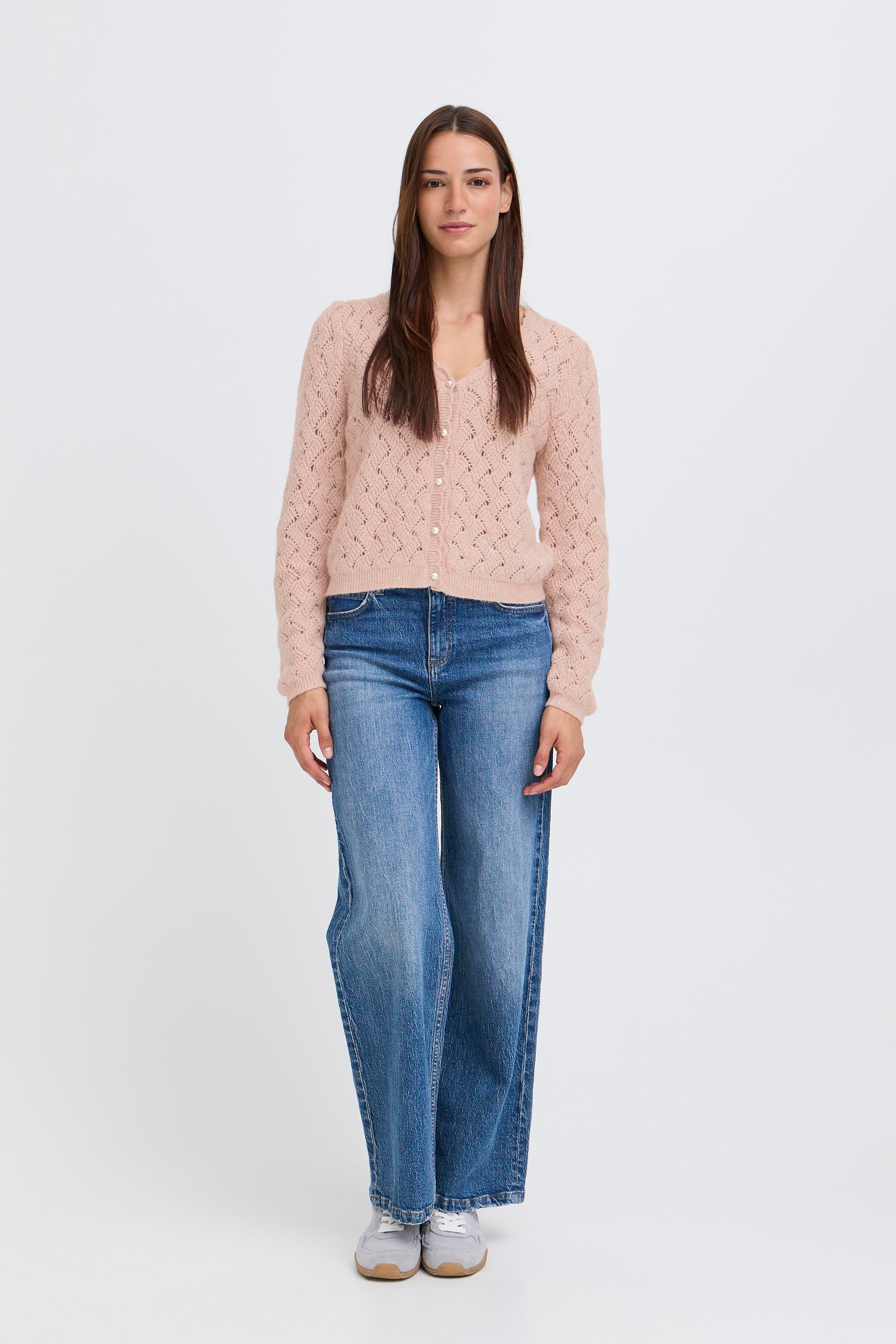 BYNADIKA Cardigan LOOKBOOK FRONT 20817105-1516071