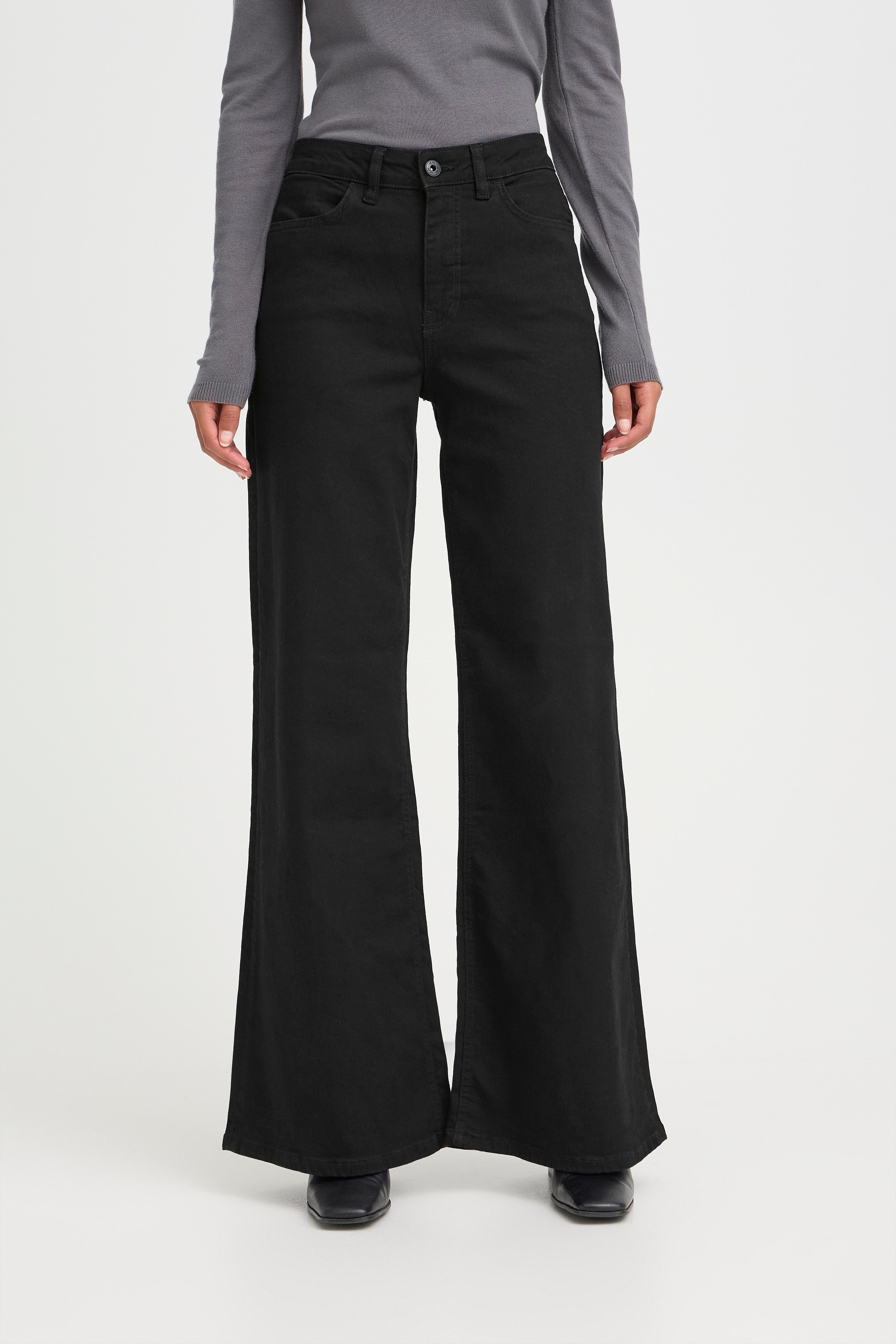 IHTWIGGY WIDE Jeans LOOKBOOK FRONT 20119022-194008