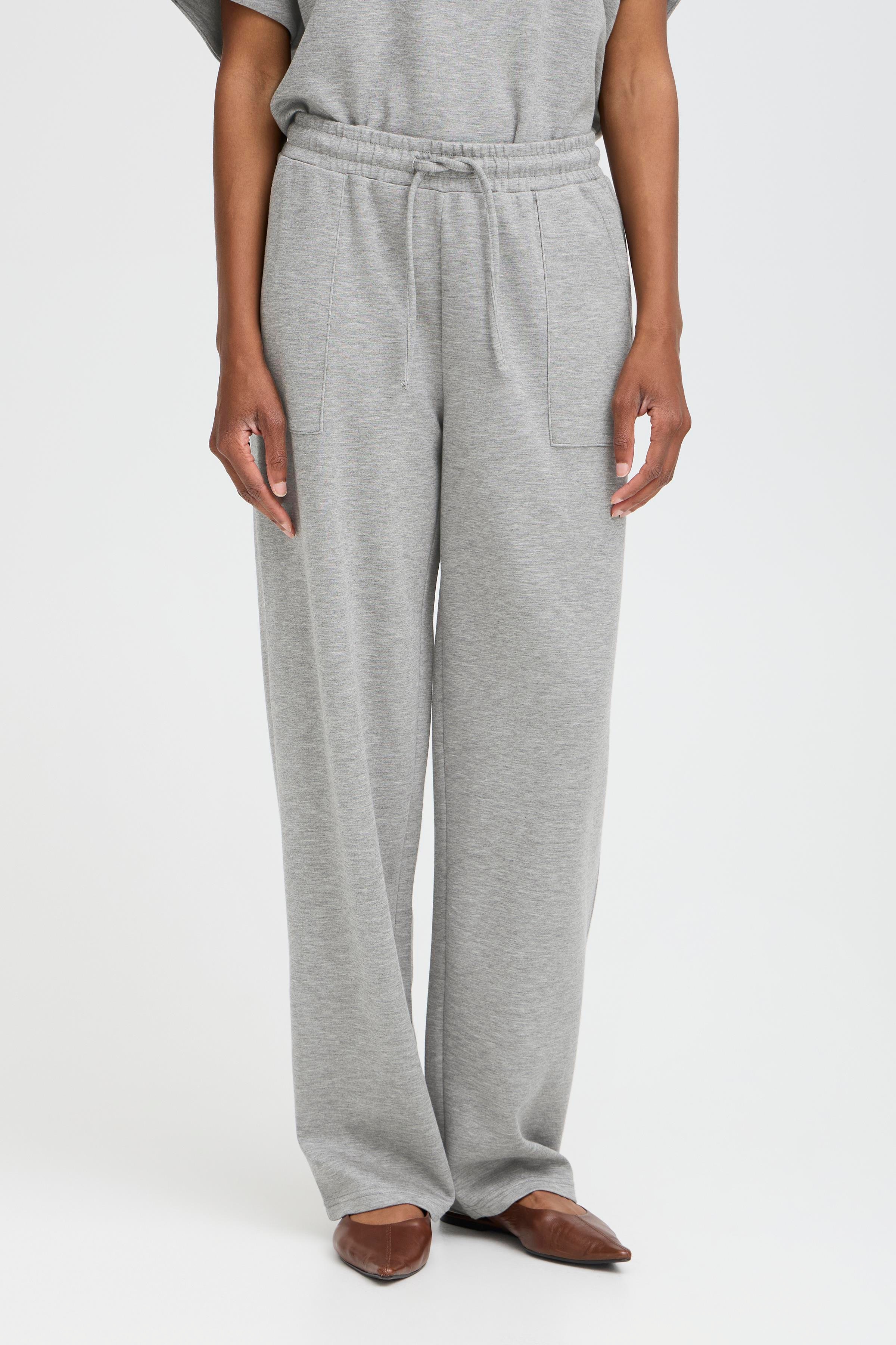 BYPUSTI Hose LOOKBOOK FRONT 20817177-200455