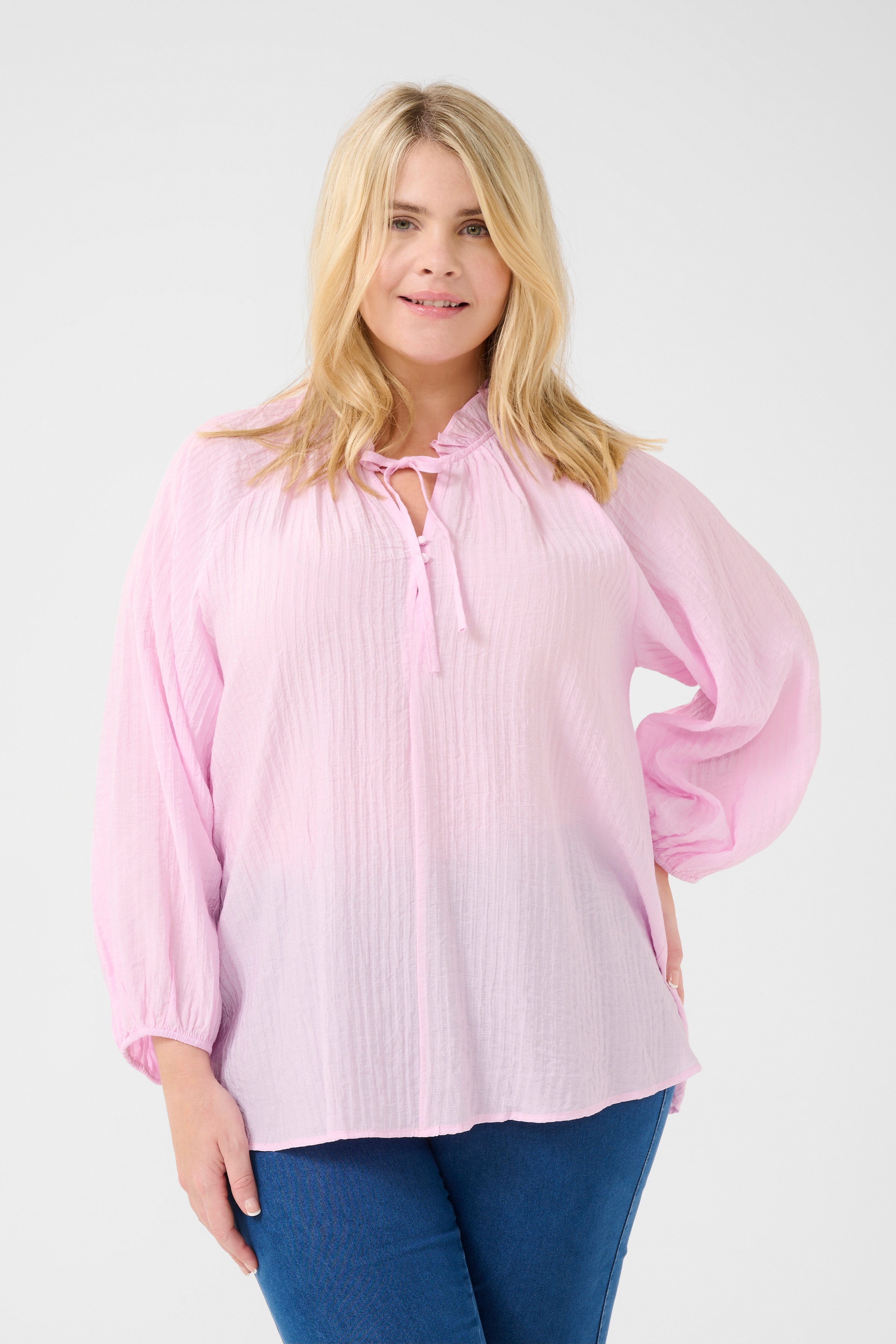 KClinna Blouse LOOKBOOK FRONT 10582870-133405