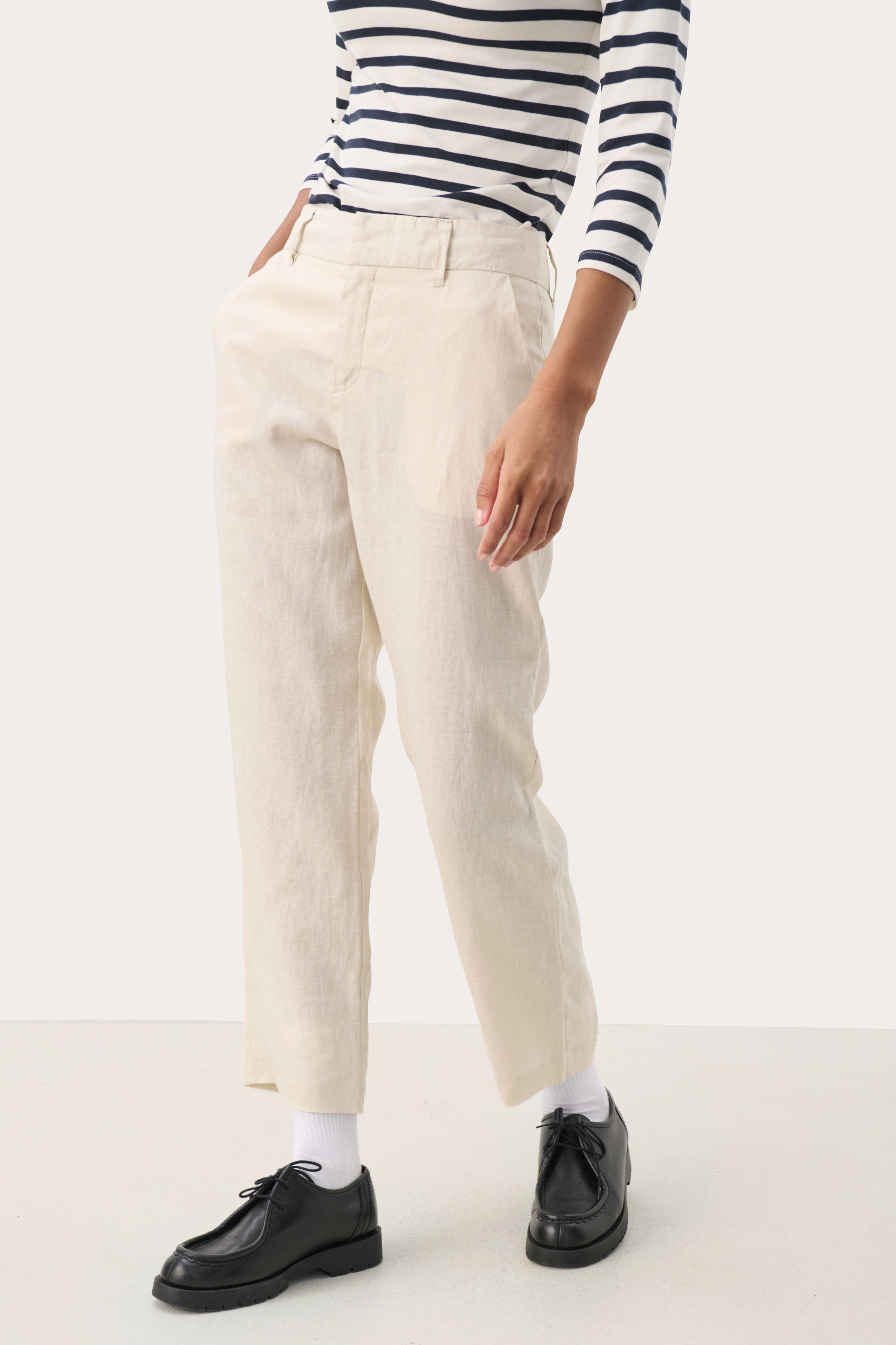 SoffePW Linen Trousers LOOKBOOK FRONT 30309389-130400