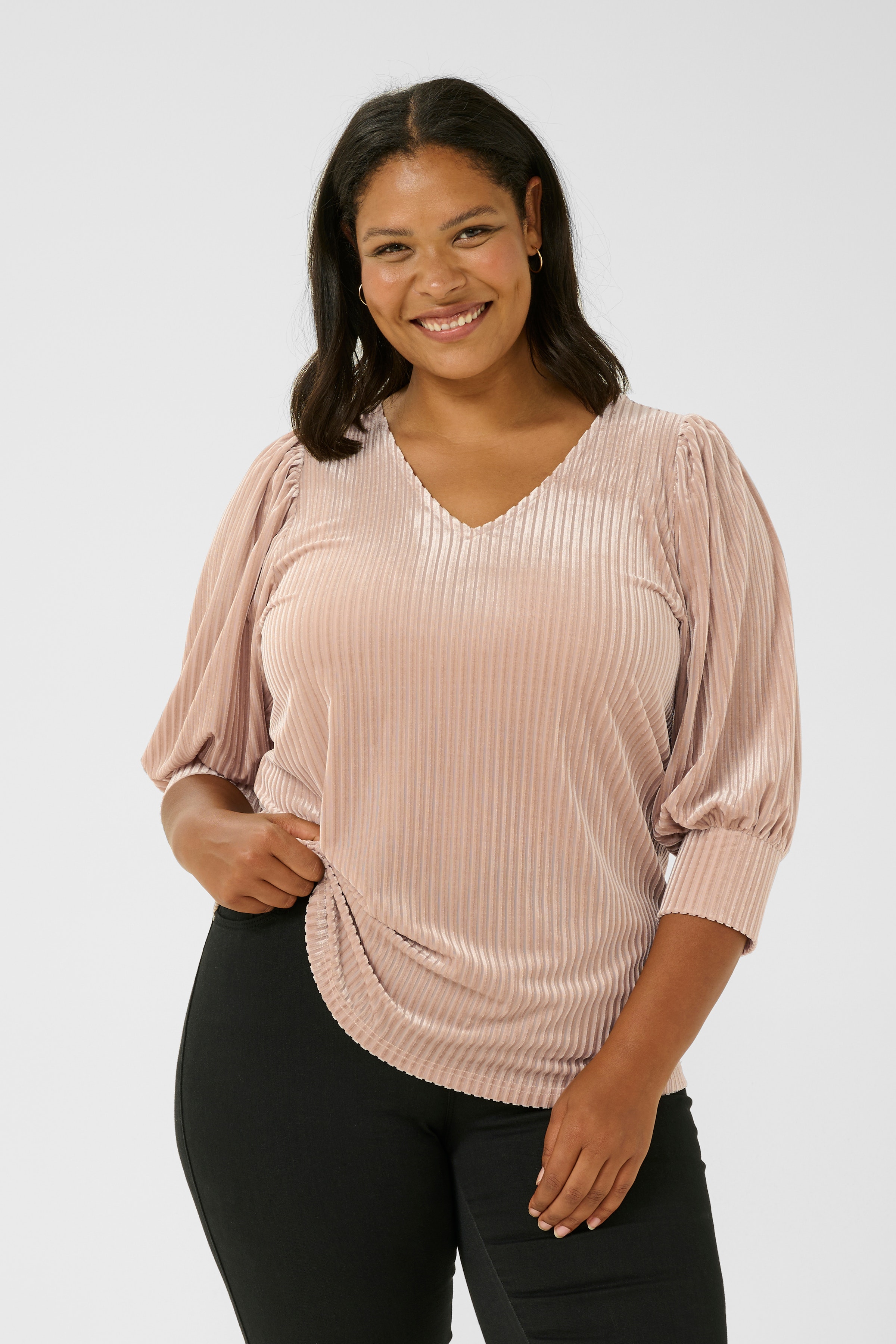 KCcacanna Blouse En Velours LOOKBOOK FRONT 10581210-107153