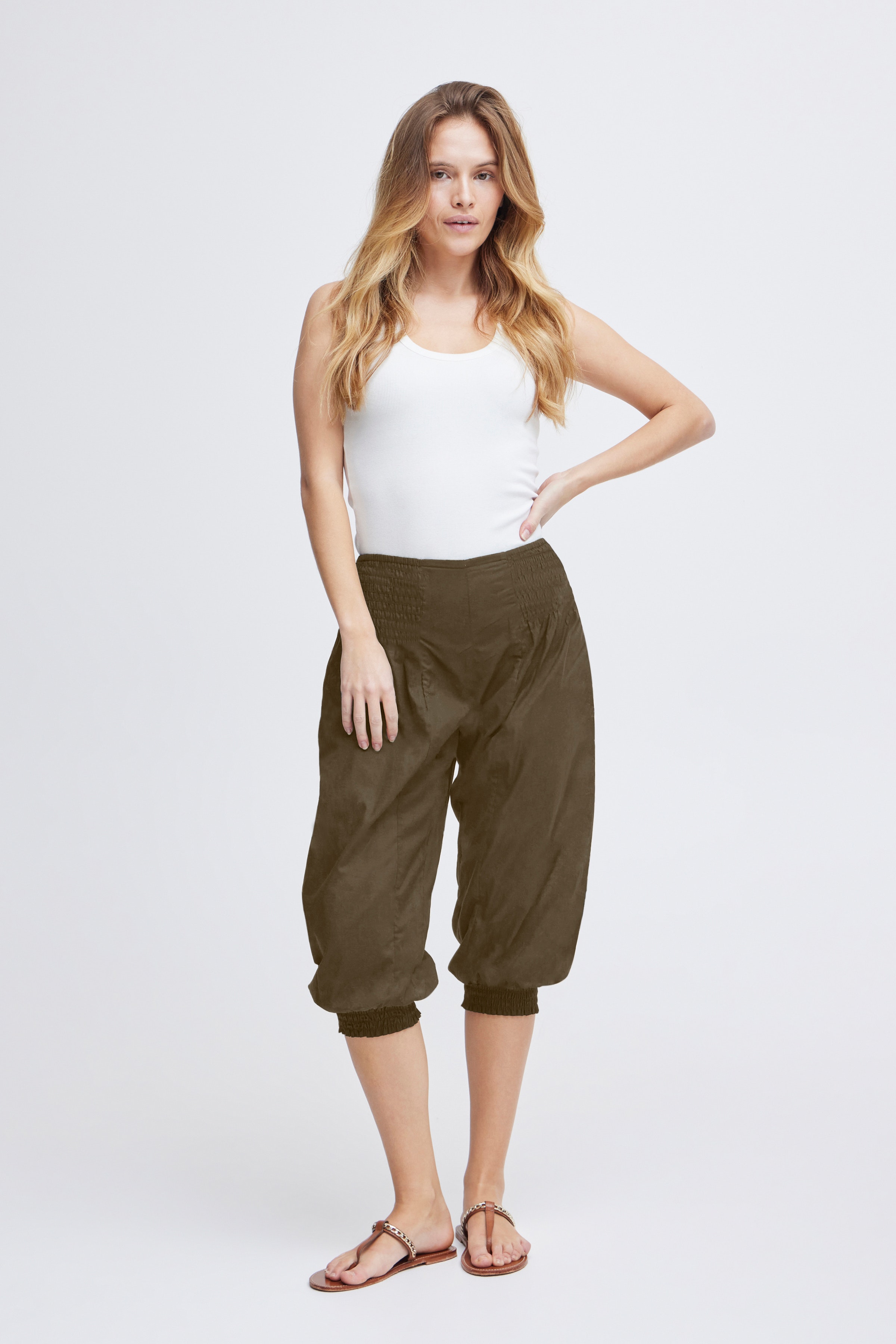 PZJILL Hose LOOKBOOK FRONT 50200339-190510