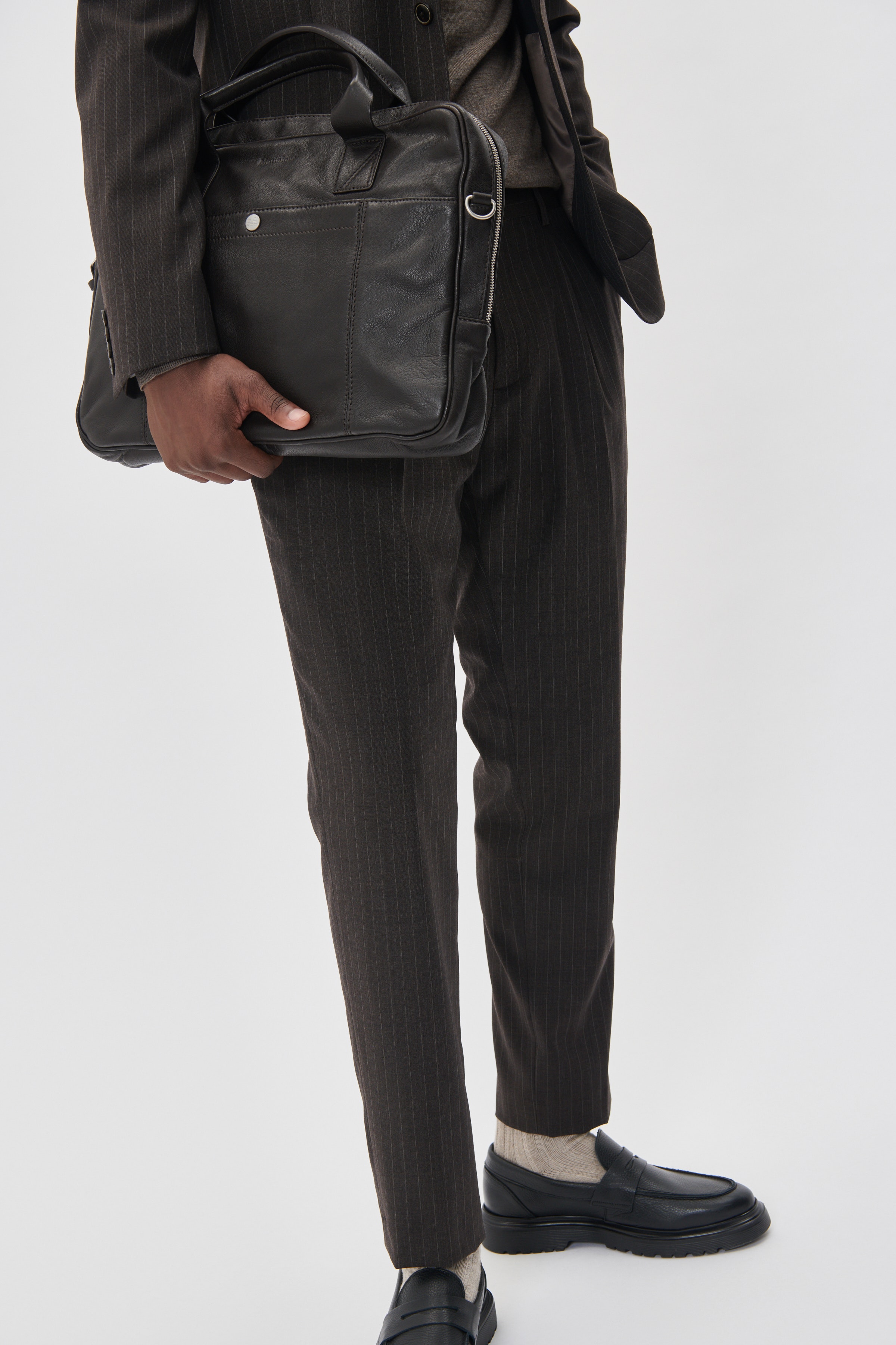 MAweller Hose LOOKBOOK FRONT 30207509-191103