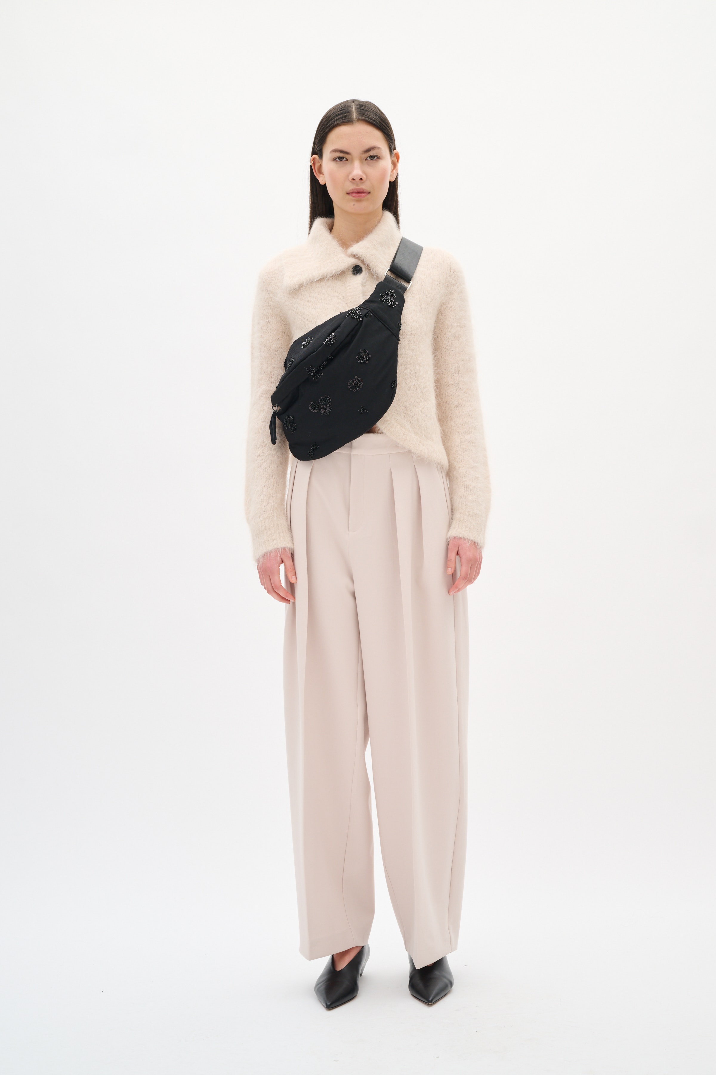 TAHOIW Bag LOOKBOOK FRONT 30112137-194008
