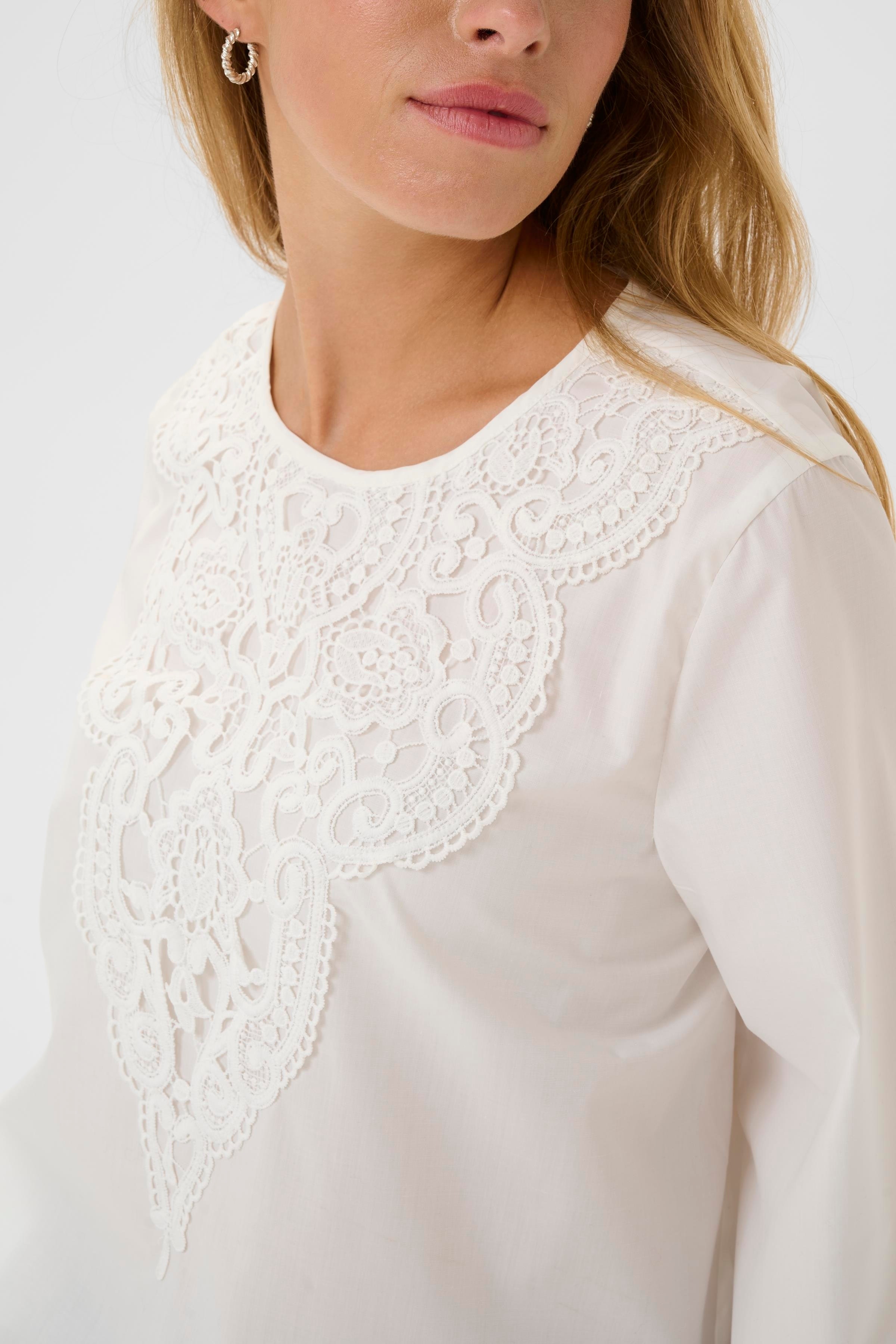 KAava Bluse LOOKBOOK DETAIL 10510814-110602