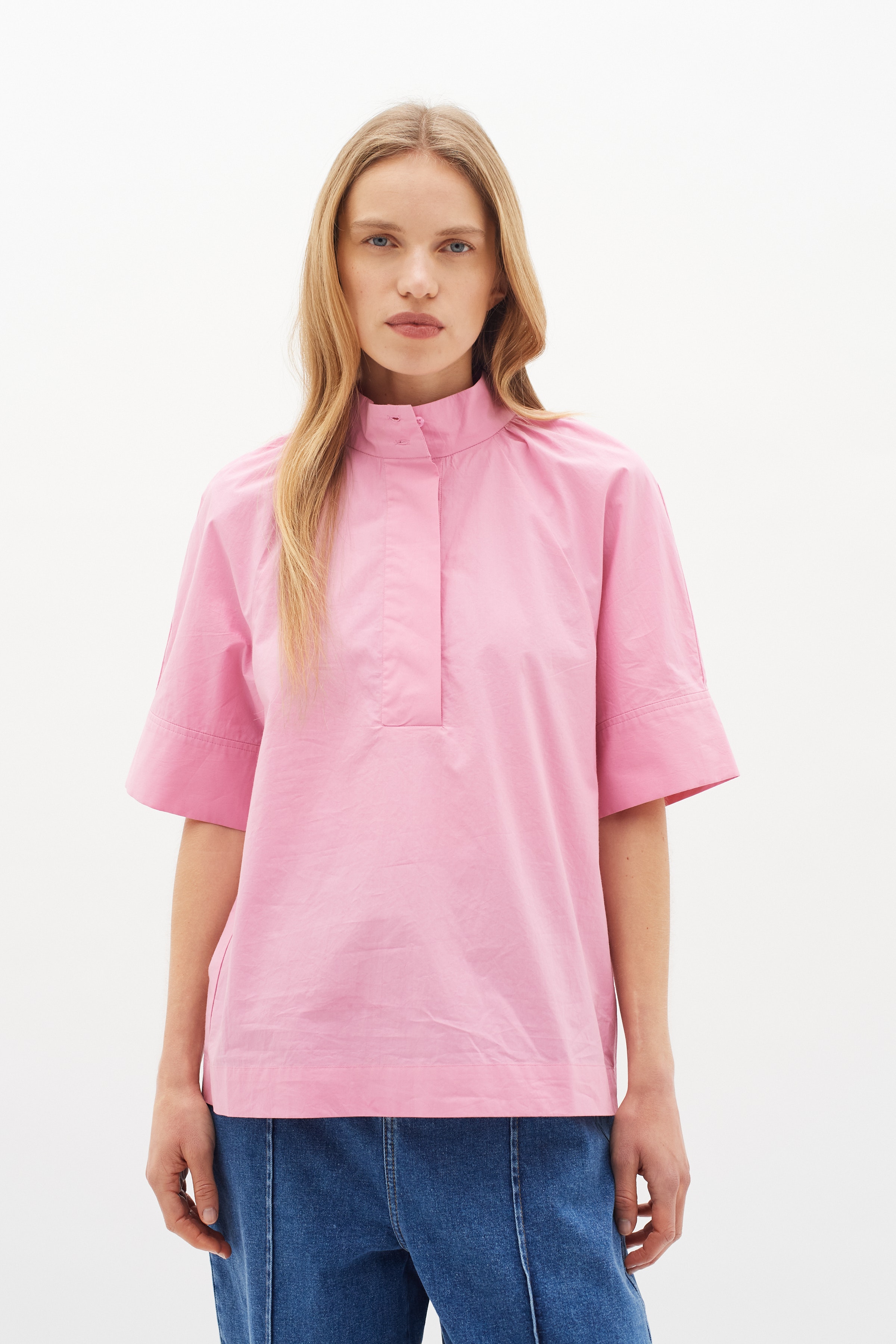 MerlissaIW short sleeve Shirt LOOKBOOK FRONT 30109675-162215