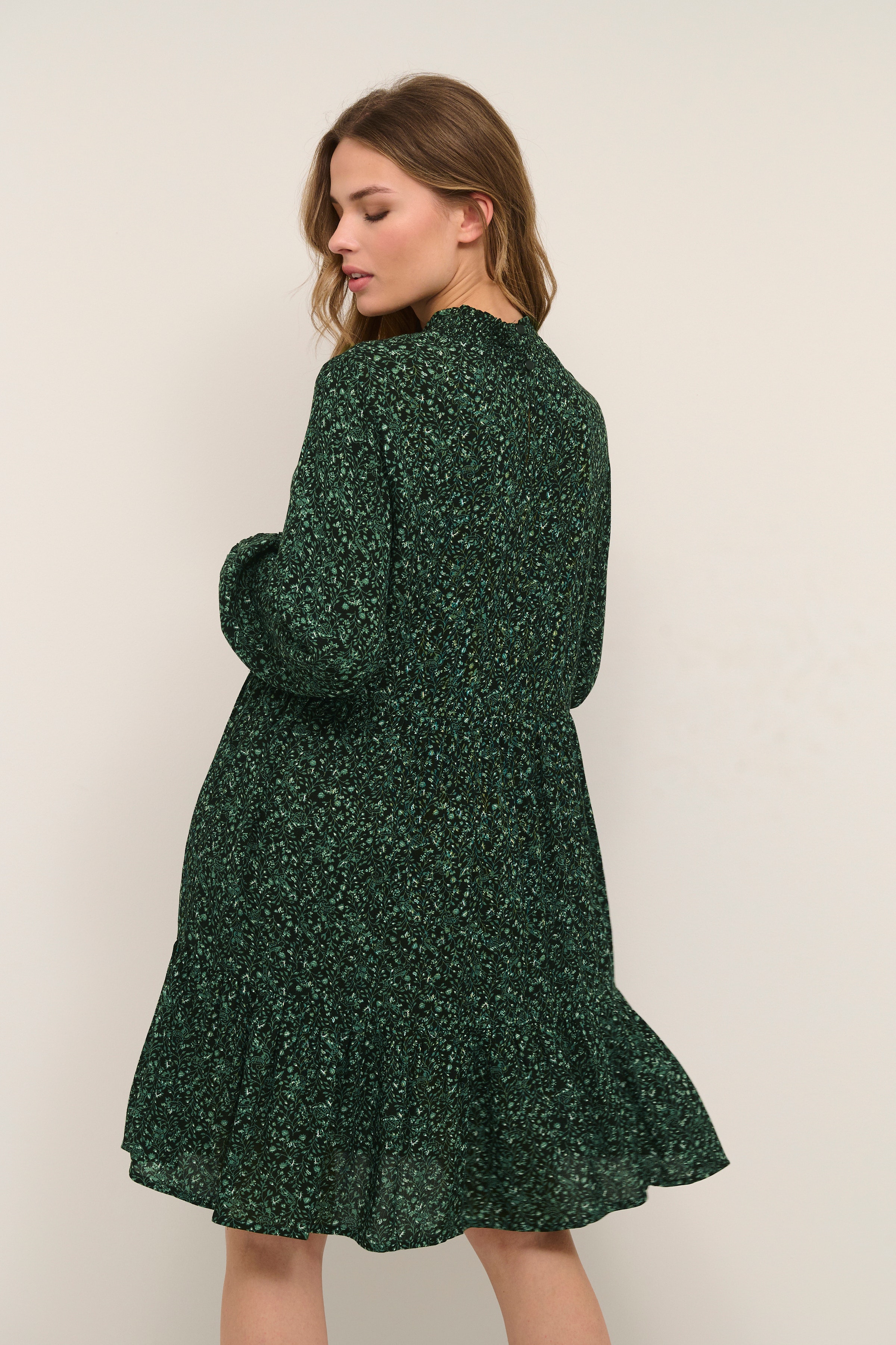 KAsally Dress LOOKBOOK BACK 10506908-103409