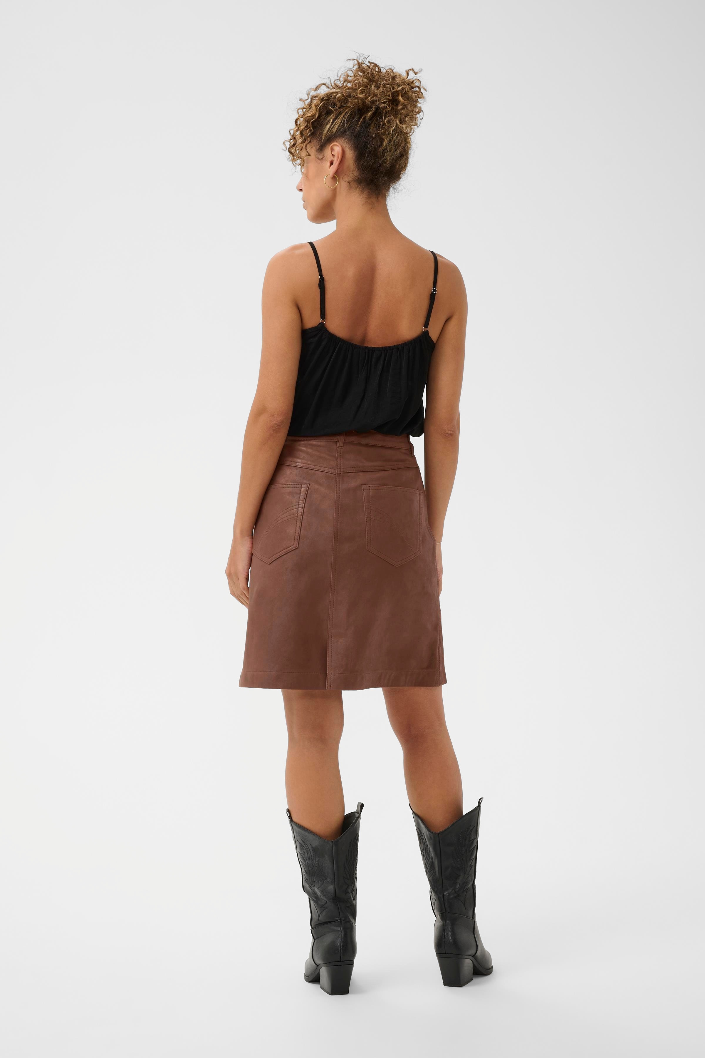 CRLond Skirt LOOKBOOK BACK 10614218-191227