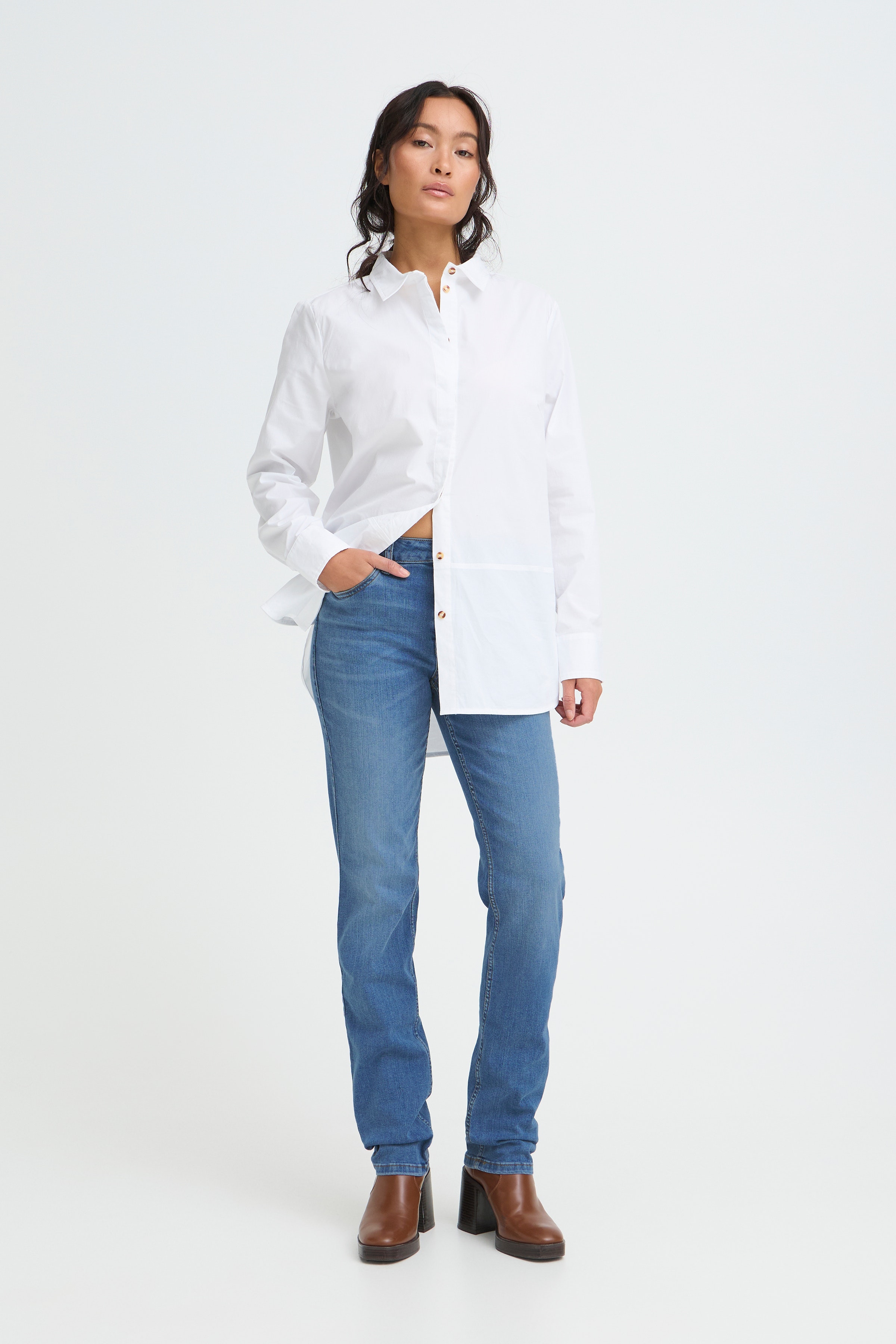 PZEMMA HW Jeans Medium Straight Leg LOOKBOOK FRONT 50206336-200005