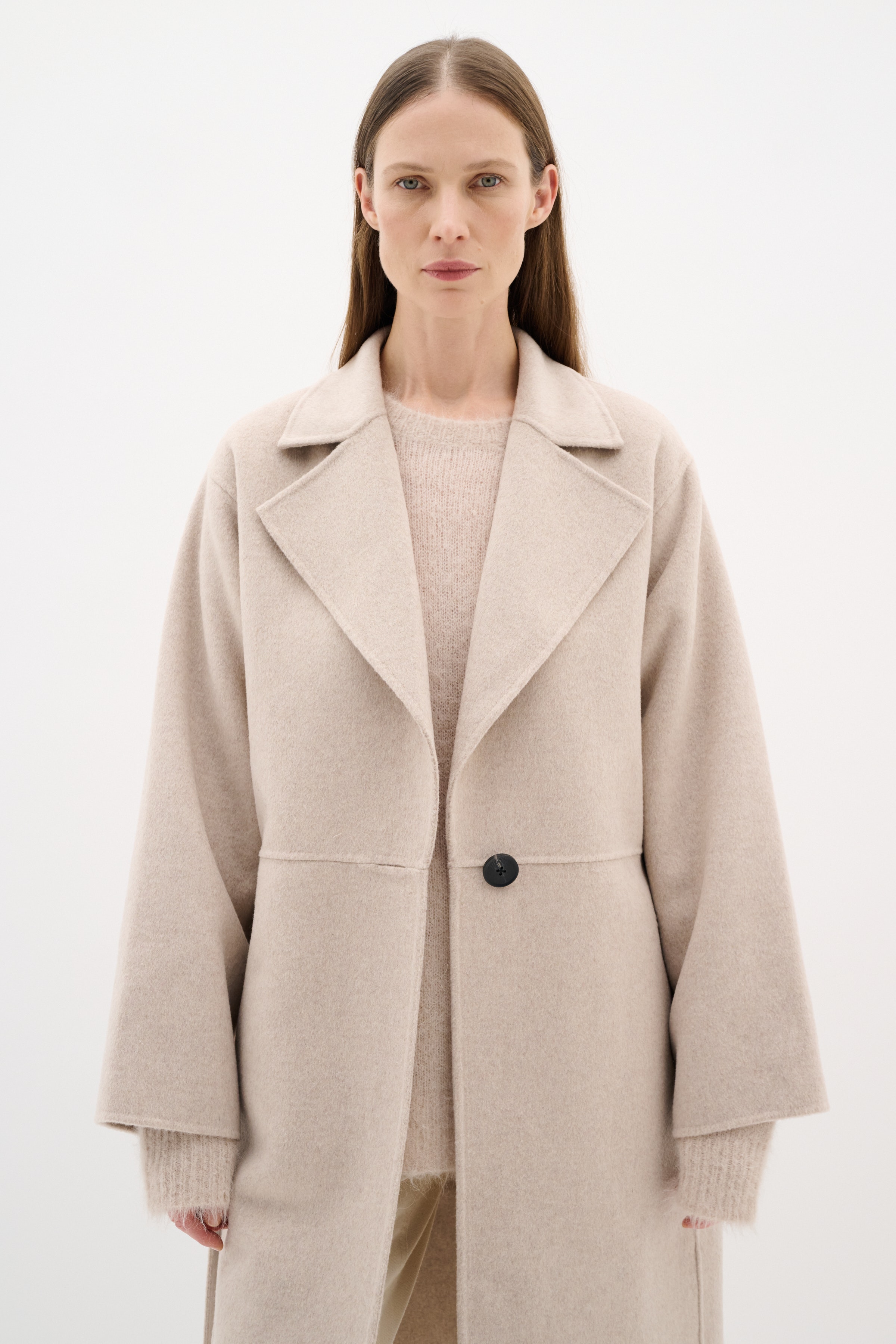 YillaIW Coat LOOKBOOK FRONT 30110609-300002