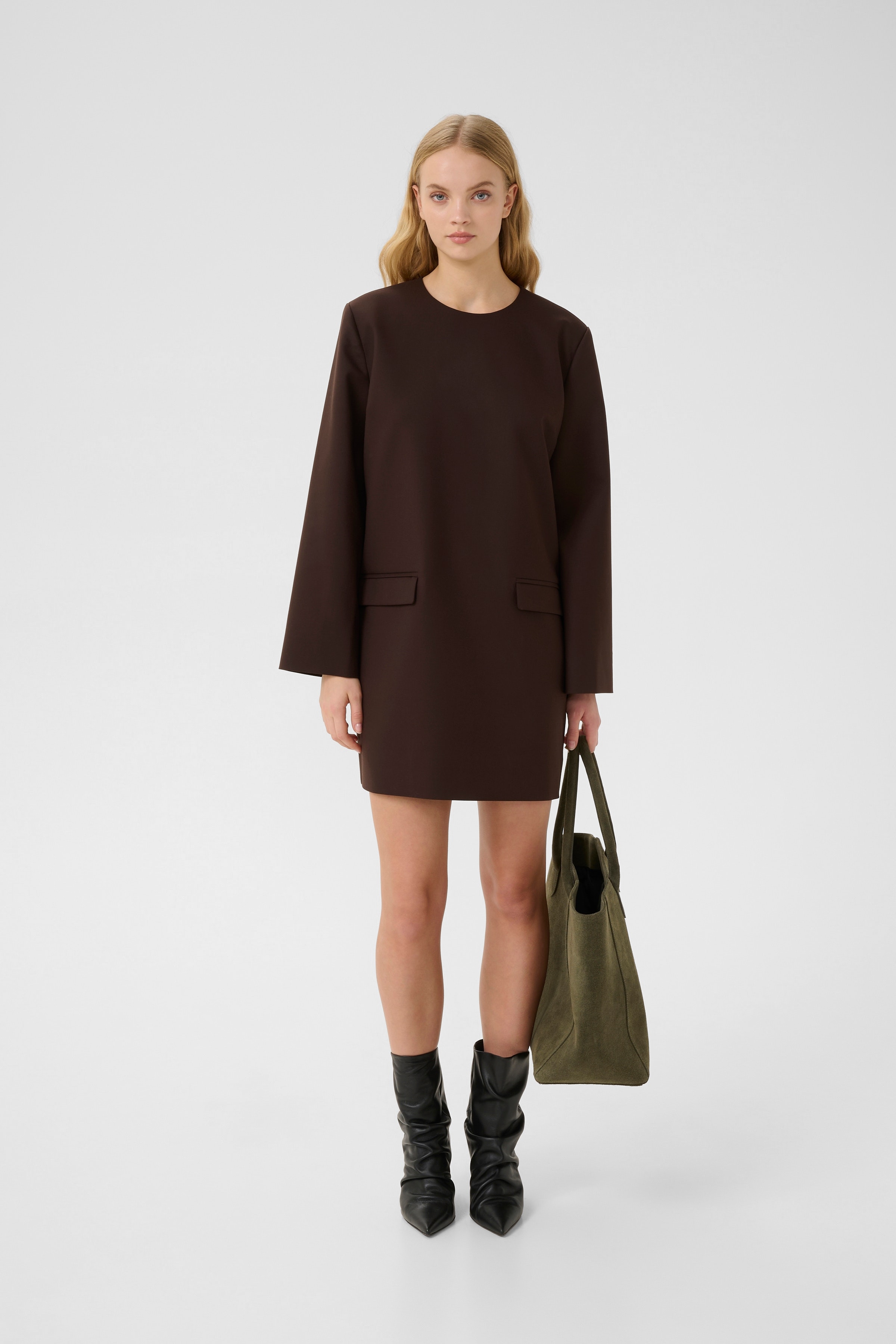 GZea Dress LOOKBOOK FRONT 10910615-191106