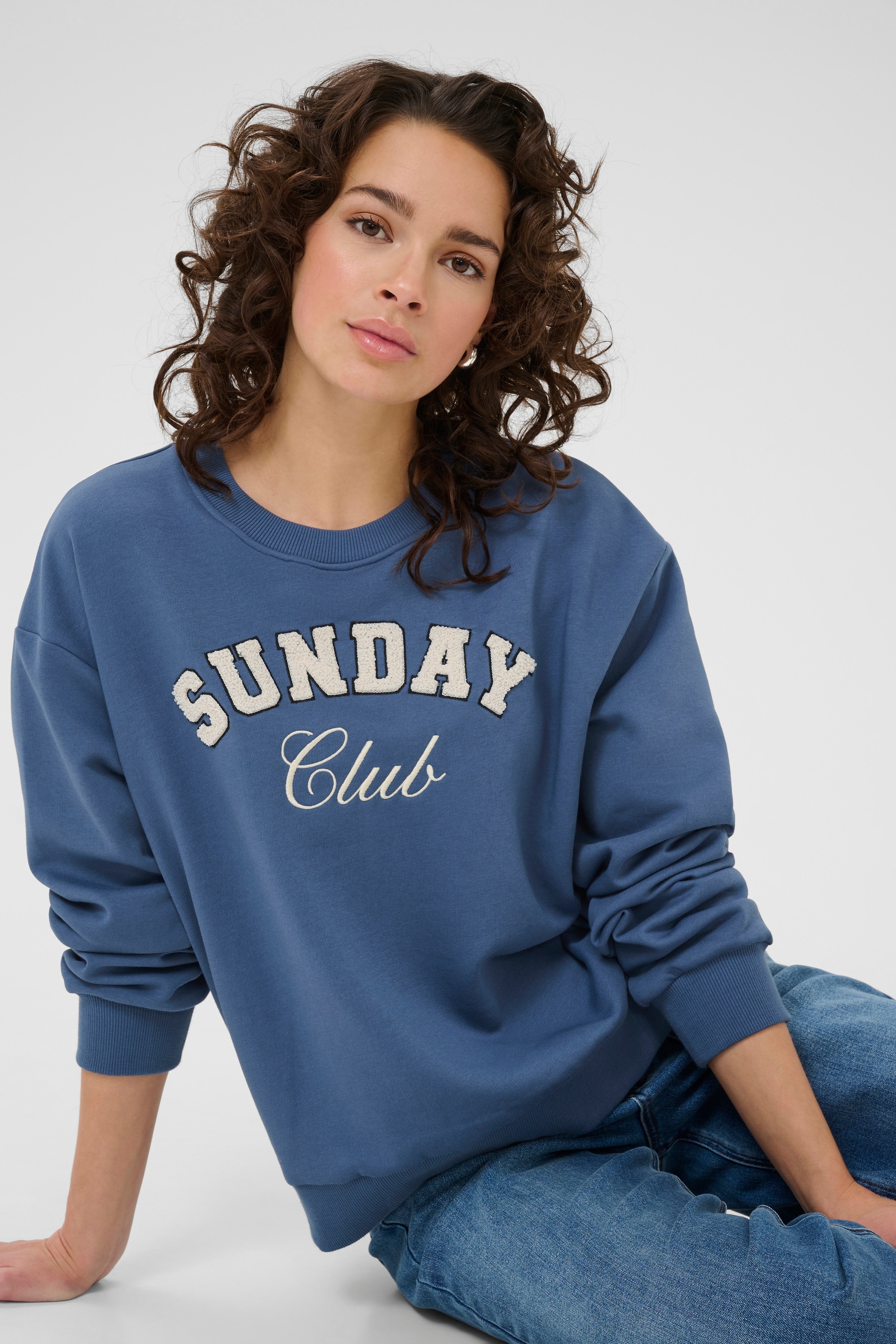 KAelenora Sweatshirt LOOKBOOK DETAIL 10510672-108315