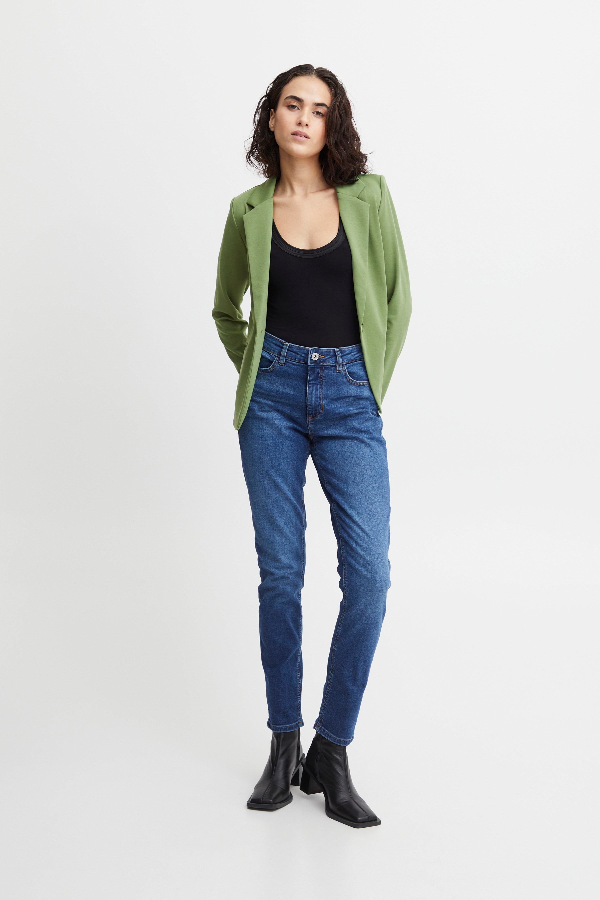 IHKATE Blazer LOOKBOOK FRONT 20101801-180119