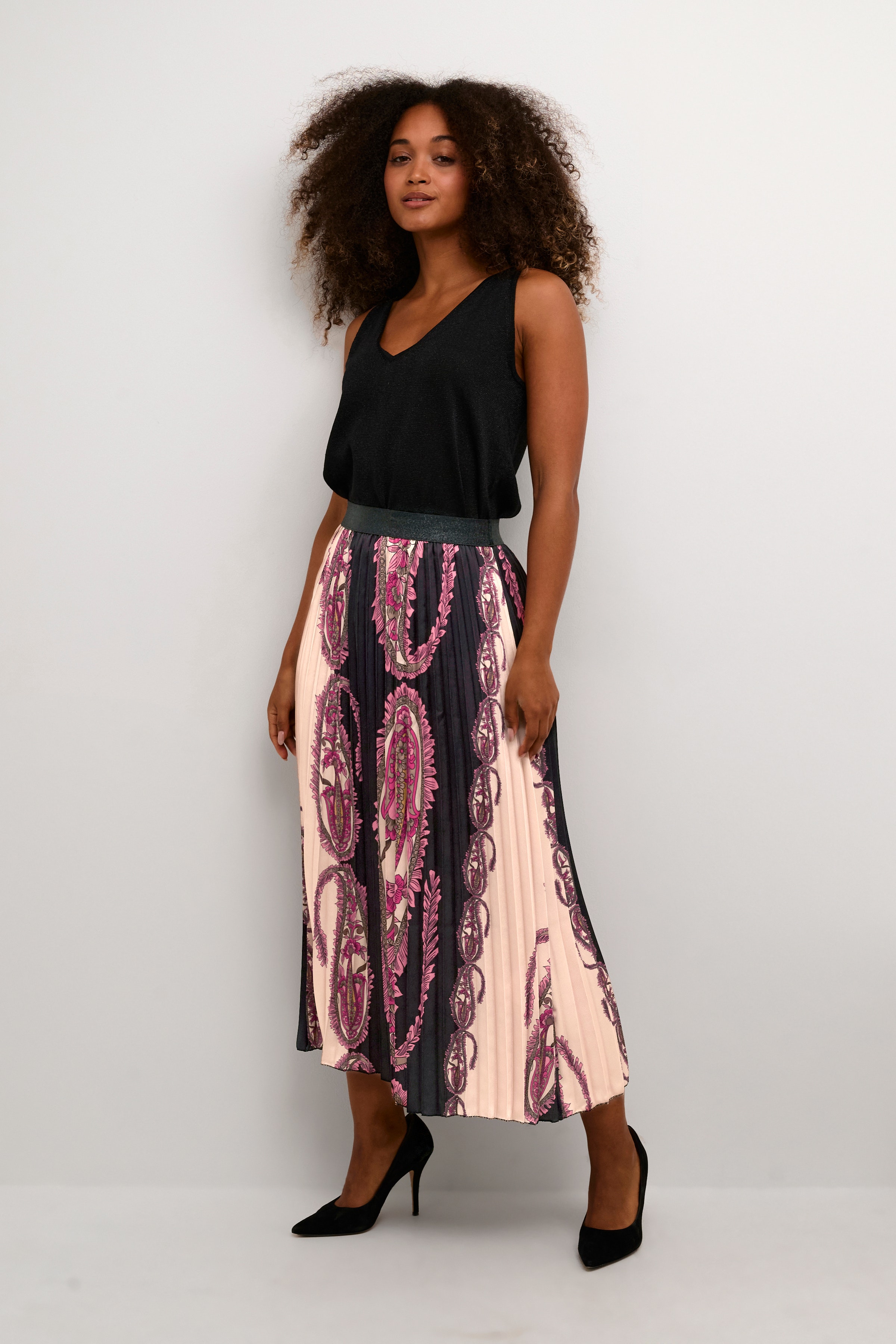 CRDona Skirt LOOKBOOK FRONT 10650781-104787