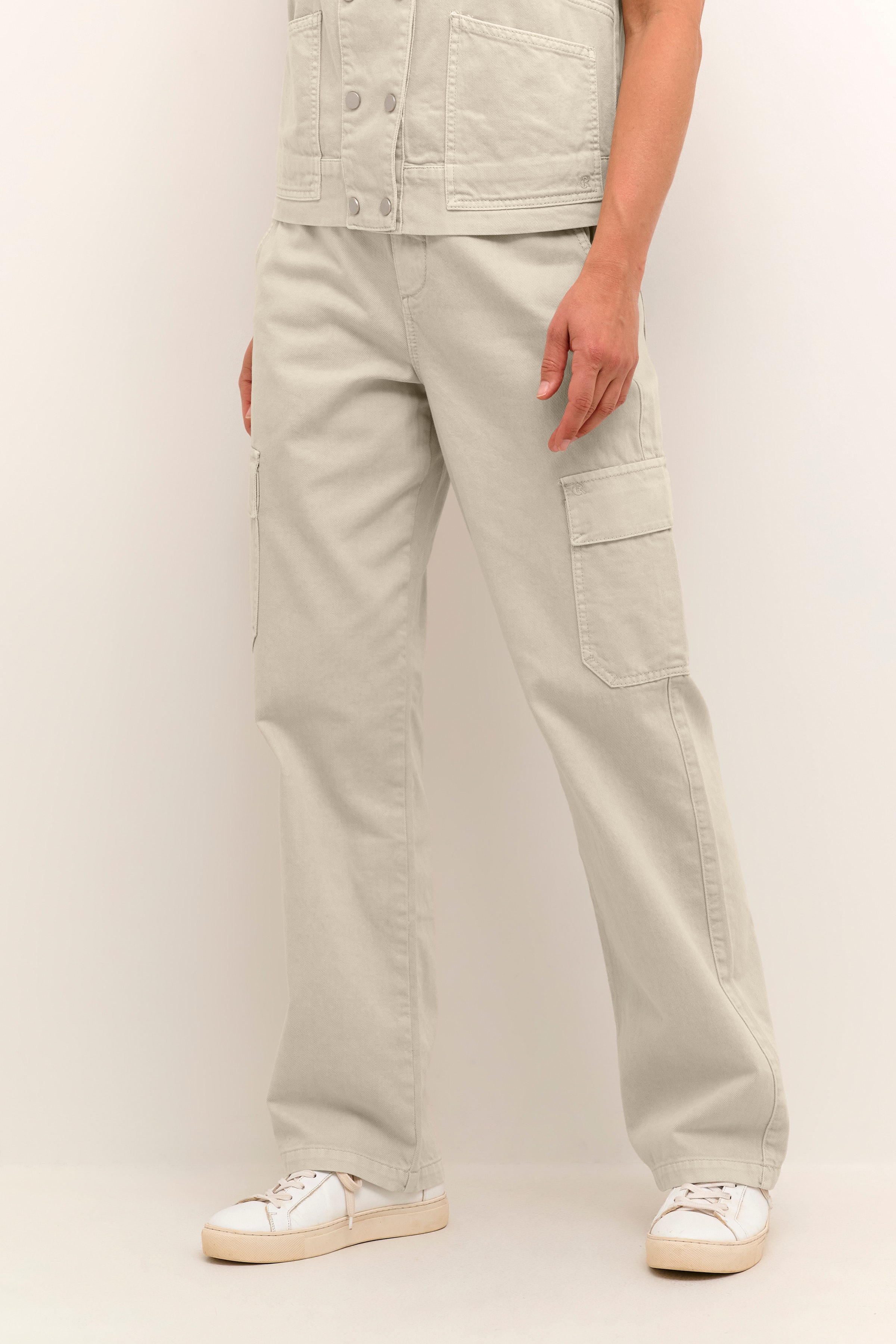 CRIris Trousers LOOKBOOK FRONT 10612579-105578