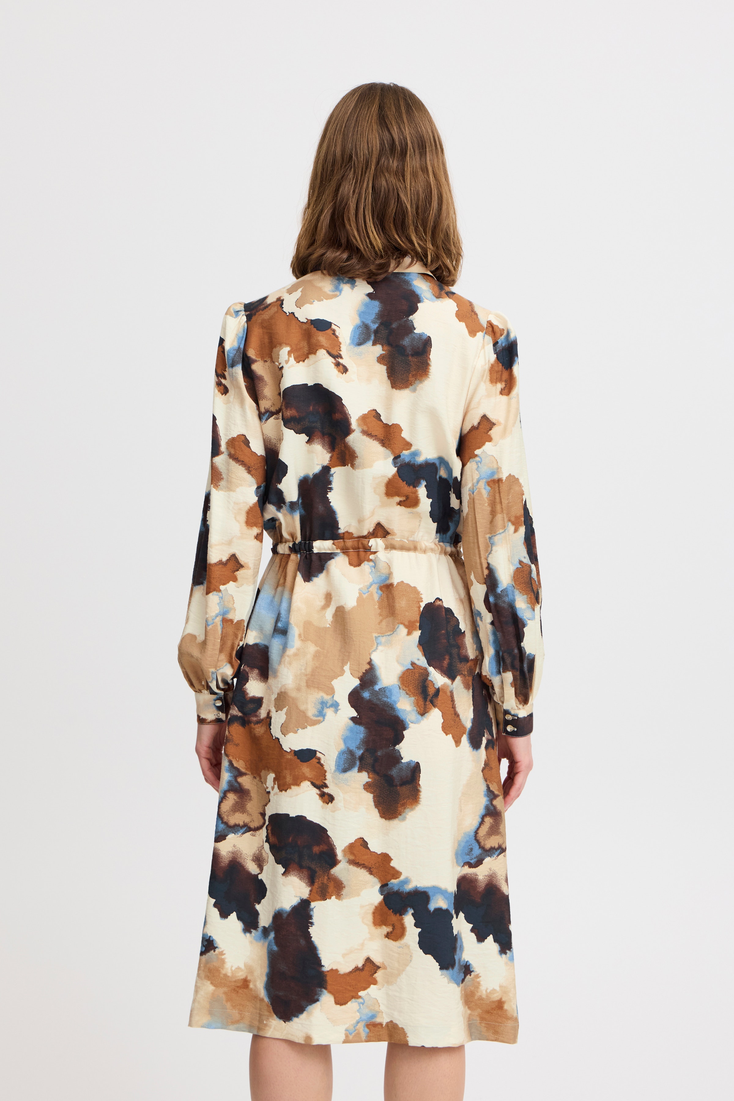 BYIHAMMA Kjole LOOKBOOK BACK 20815222-203397