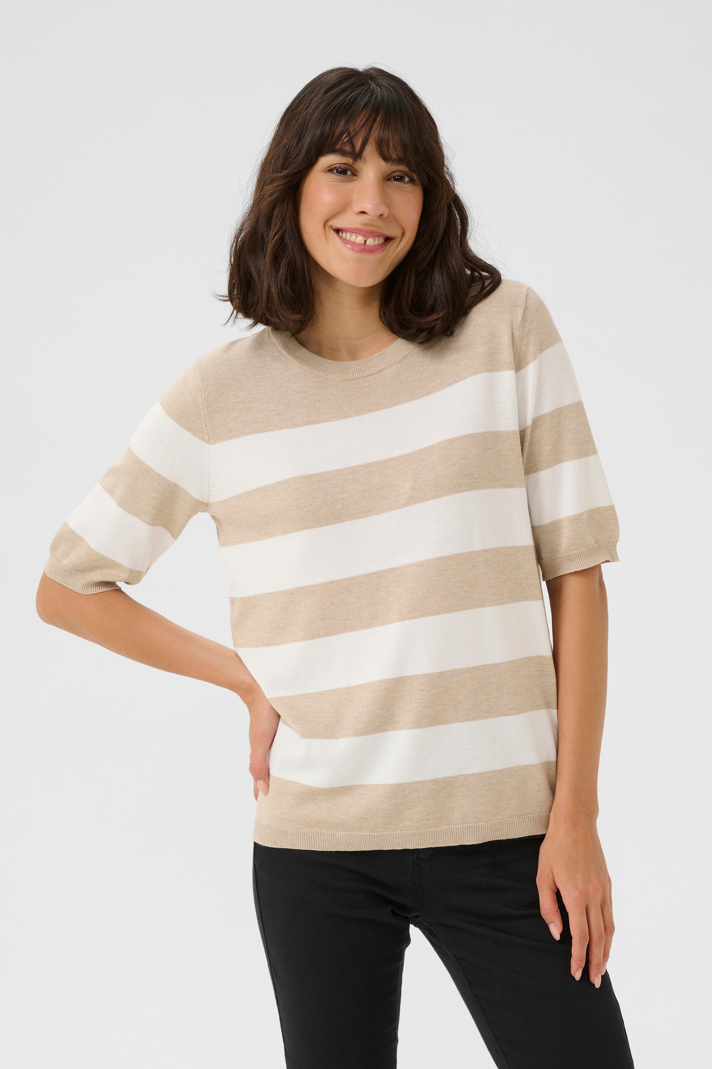 KAlizza Pullover LOOKBOOK FRONT 10508410-107456