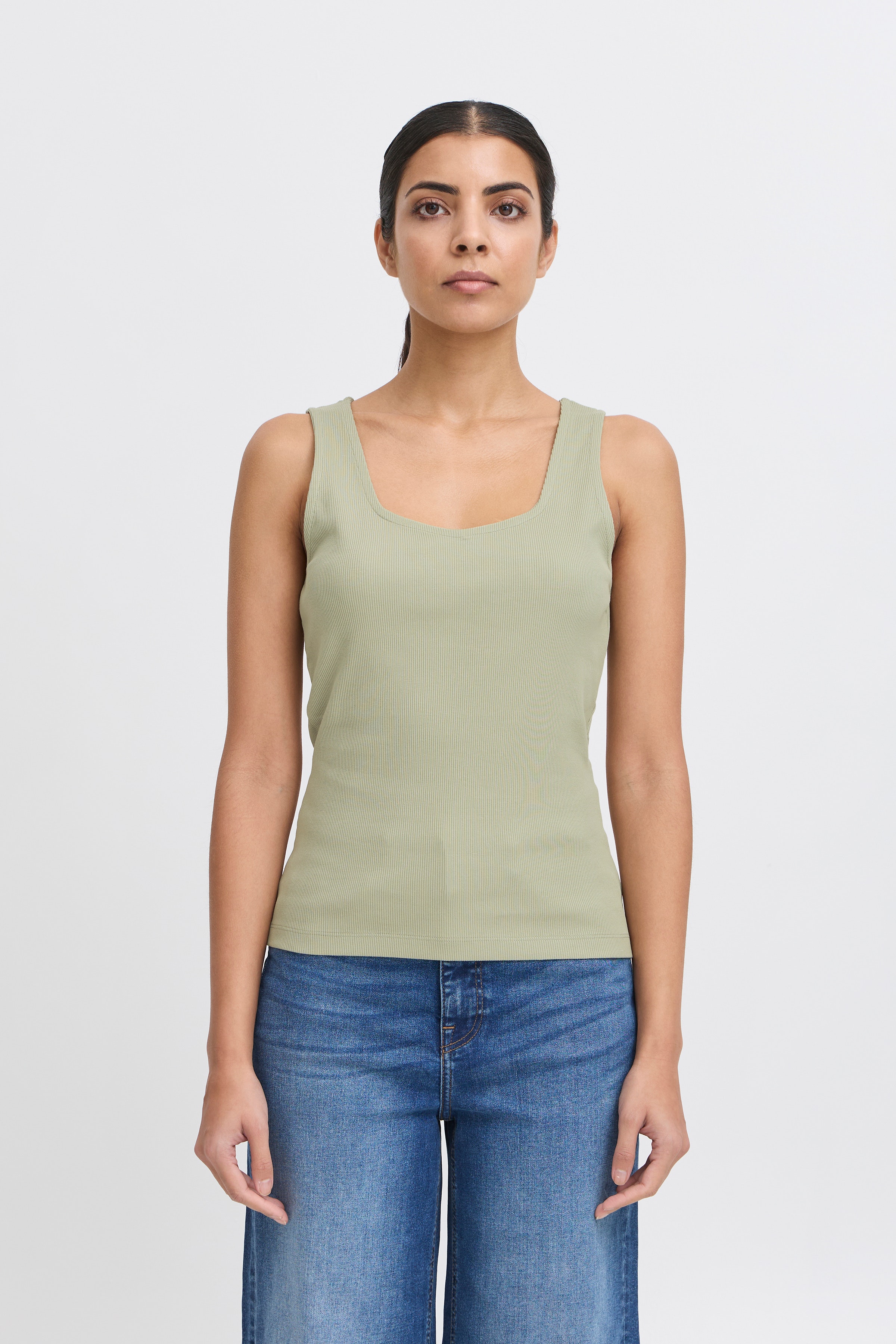 IHORETA Top LOOKBOOK FRONT 20118598-160213