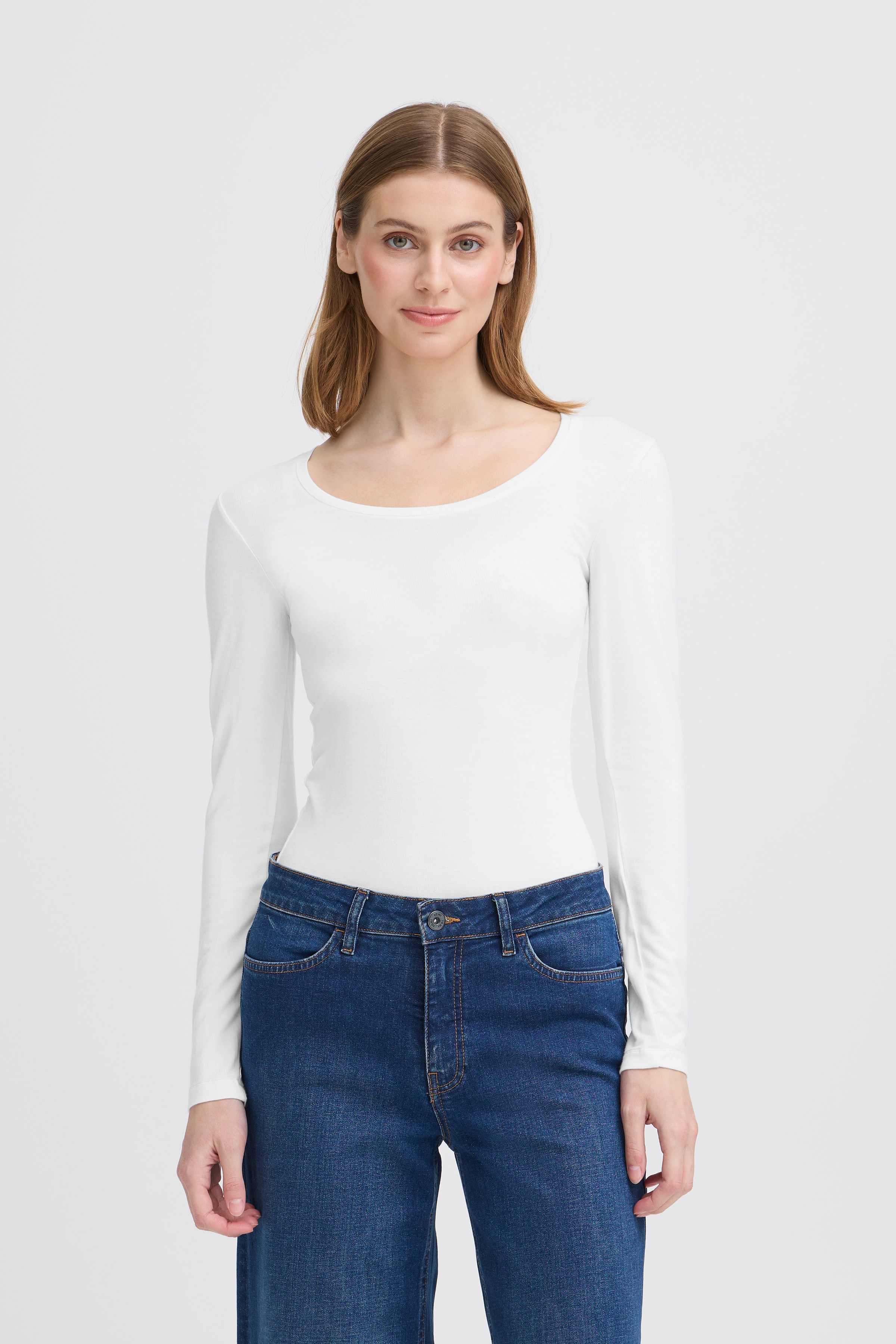 IHZOLA T-shirt LOOKBOOK FRONT 20120346-10100