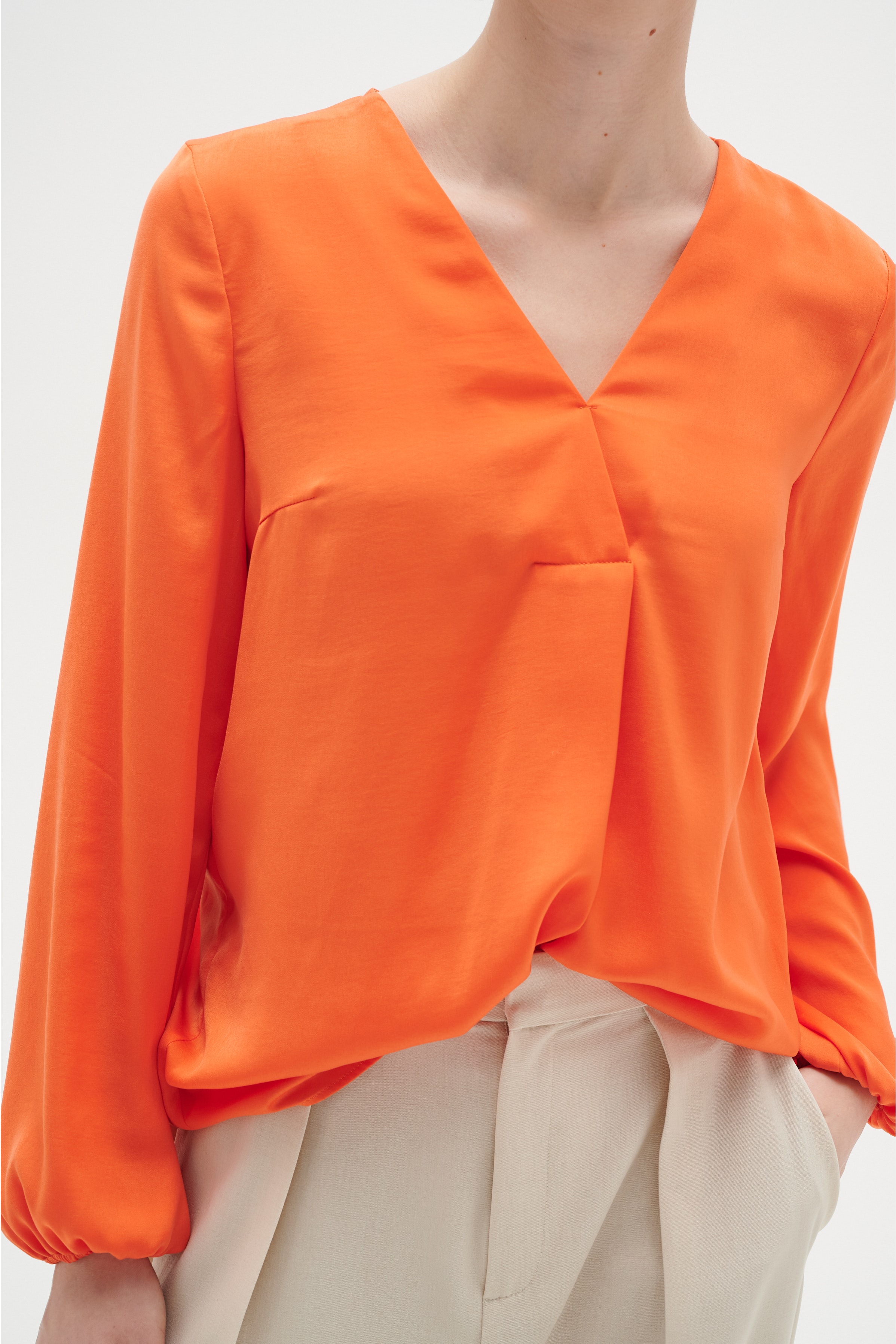 RindaIW Blouse LOOKBOOK DETAIL 30105766-171462