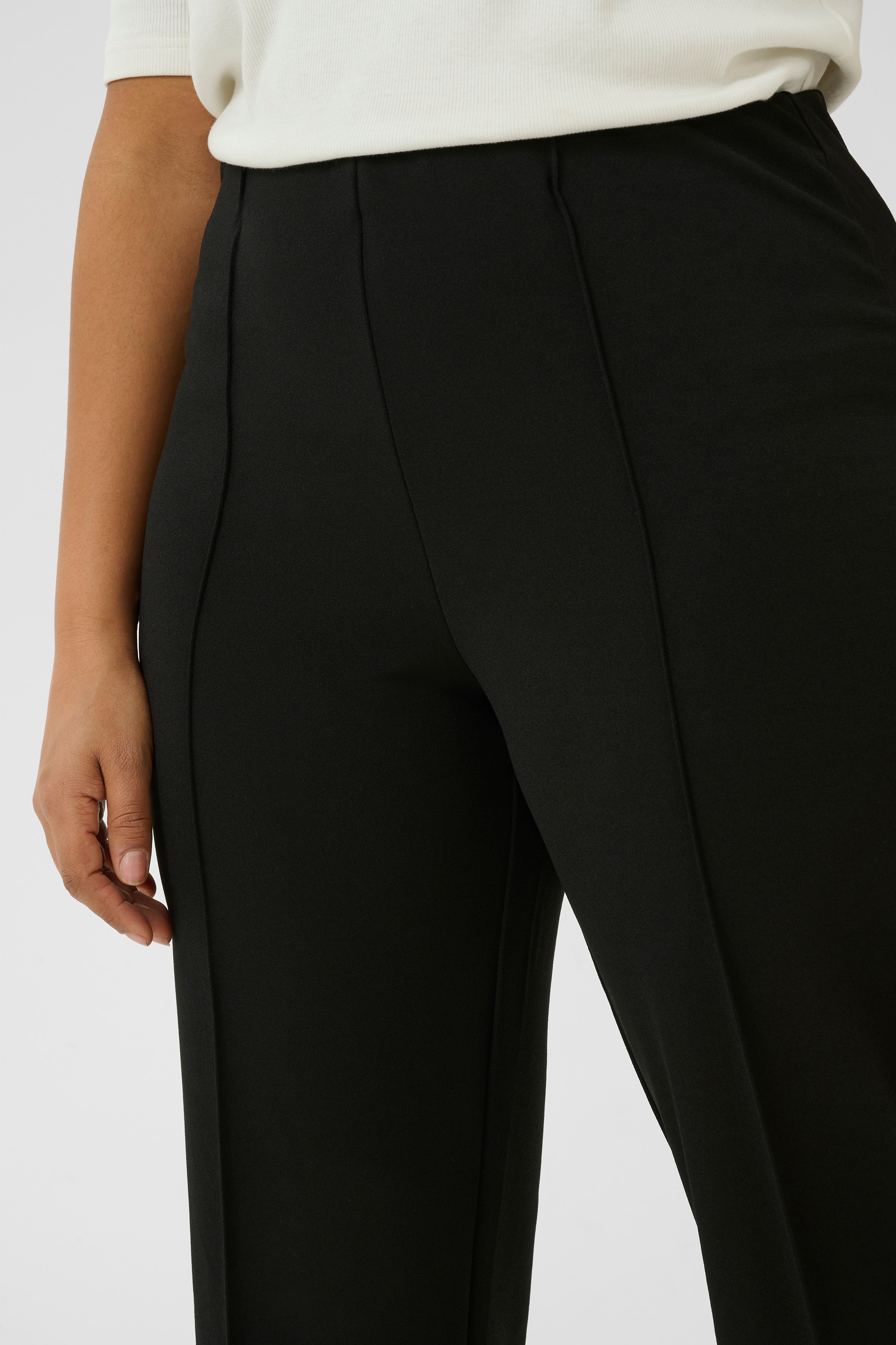 KCathena Trousers LOOKBOOK DETAIL 10583359-100121