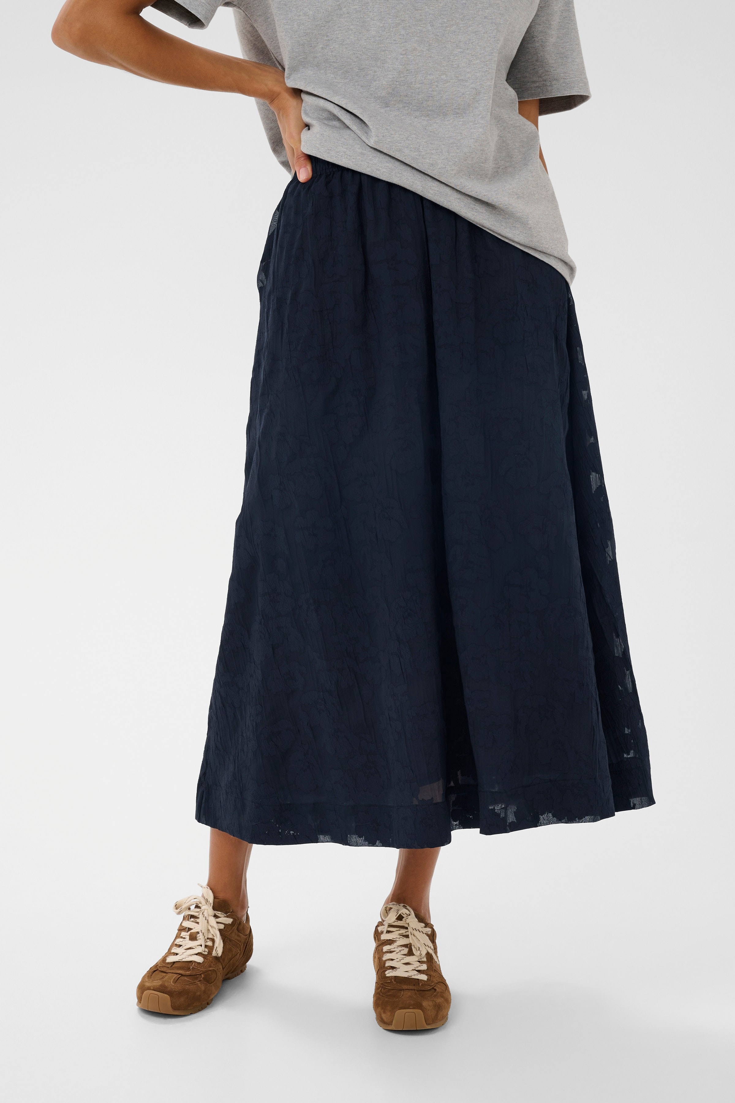 ZoyaPW Rock LOOKBOOK FRONT 30310312-304548