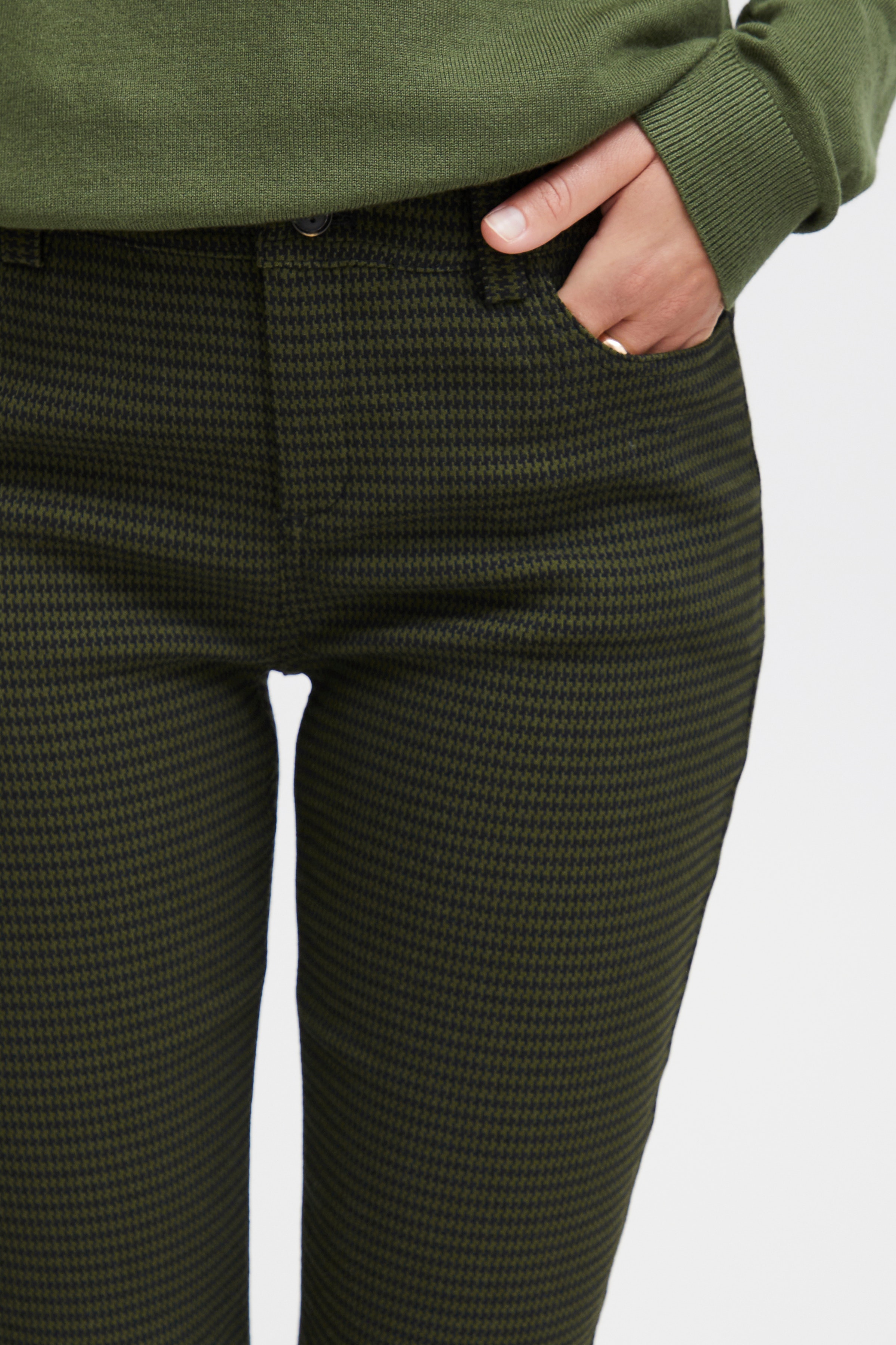 FRMILLA Byxor LOOKBOOK DETAIL 20612929-202350