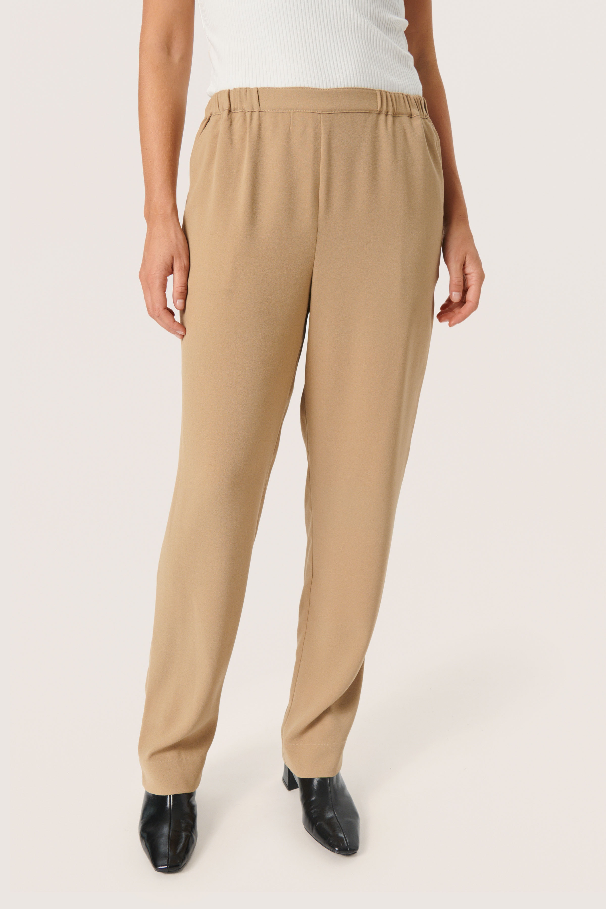 SLShirley Trousers LOOKBOOK FRONT 30406840-171022