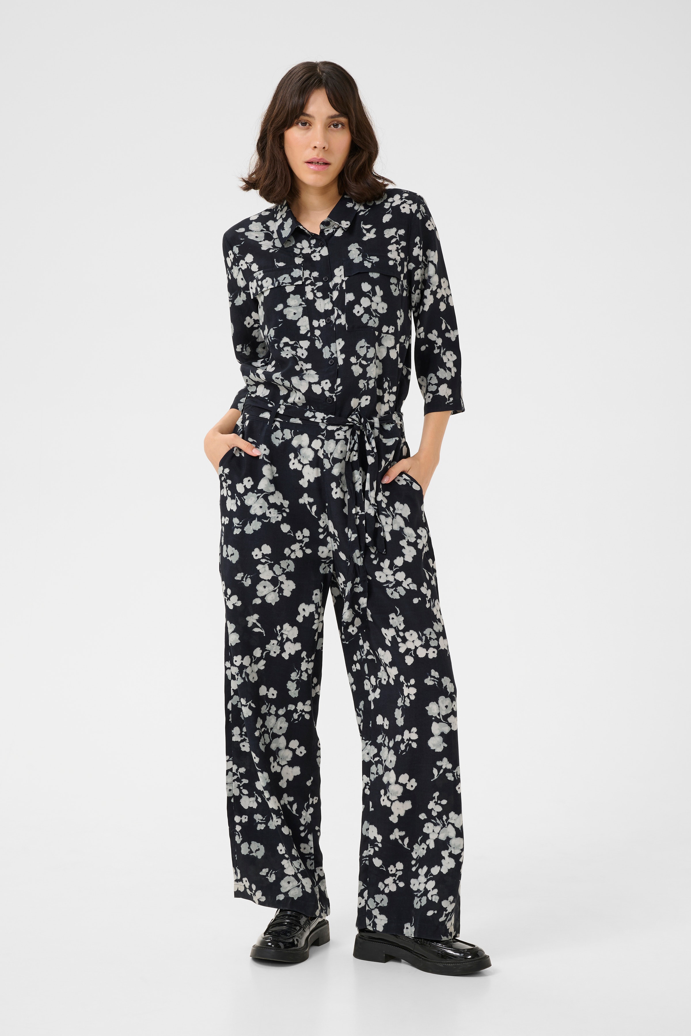 KApollie Jumpsuit LOOKBOOK FRONT 10509533-106800