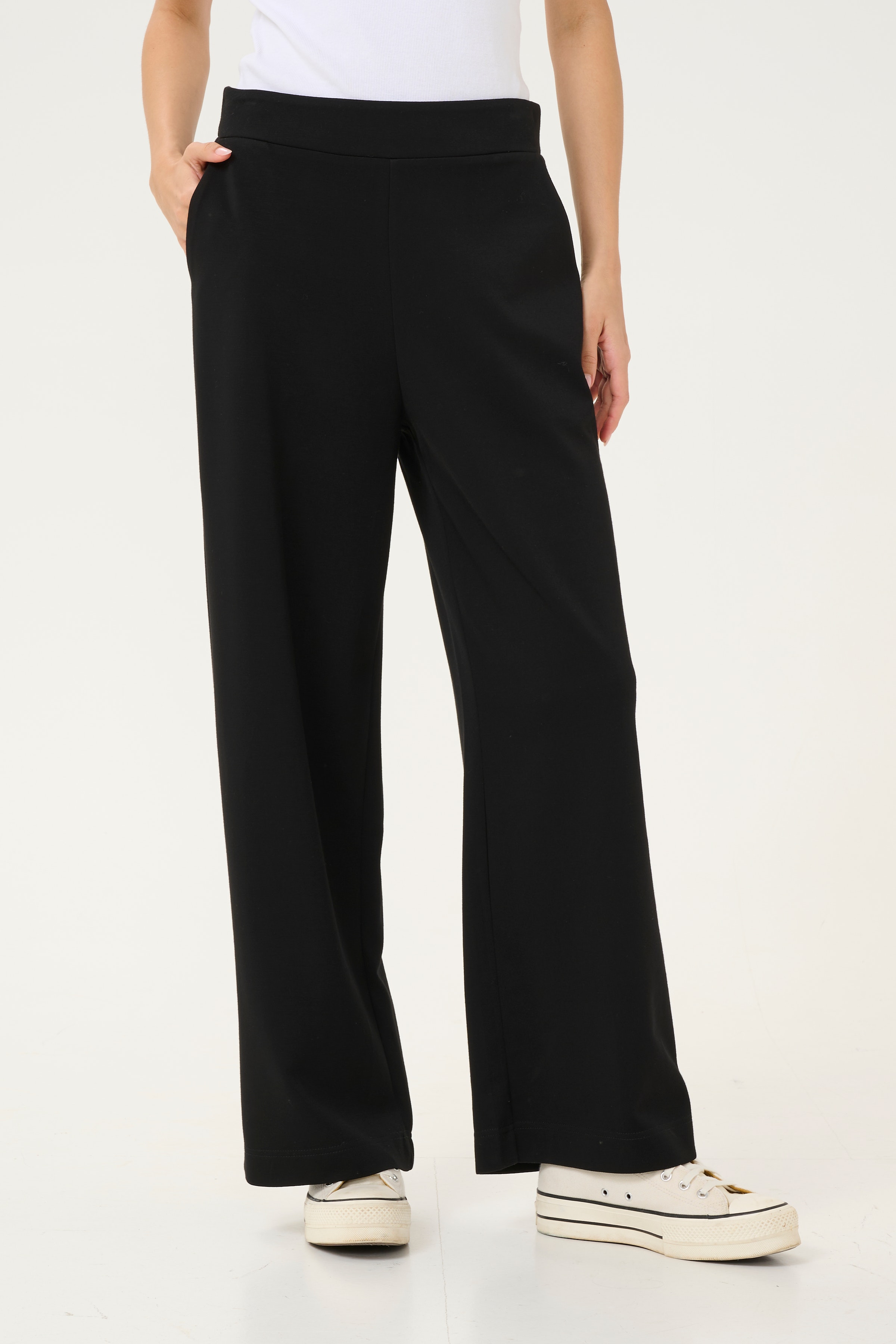 BPadona Bukser LOOKBOOK FRONT 10590858-100121B