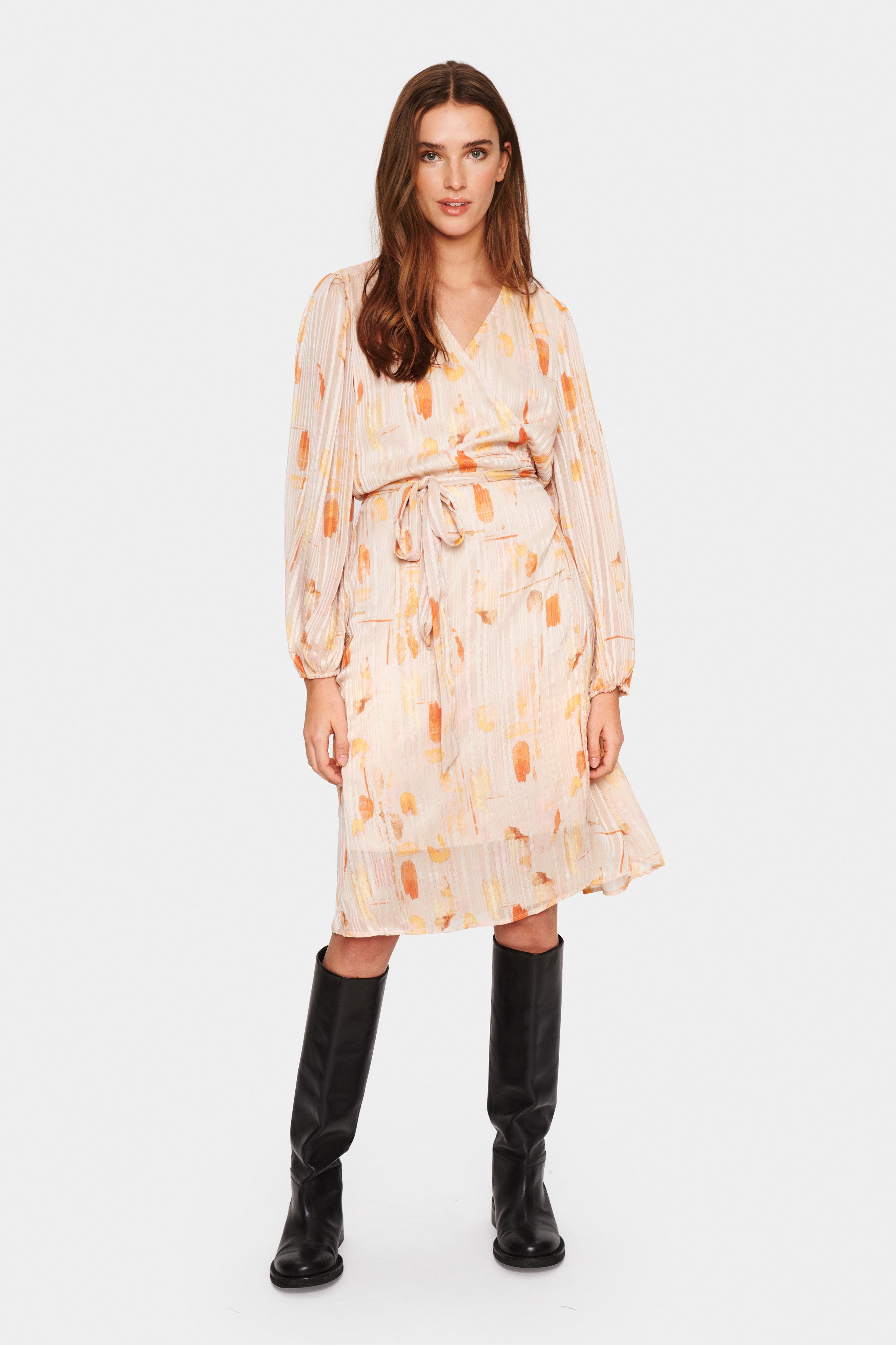 TrinaSZ Kjole LOOKBOOK FRONT 30512437-301912