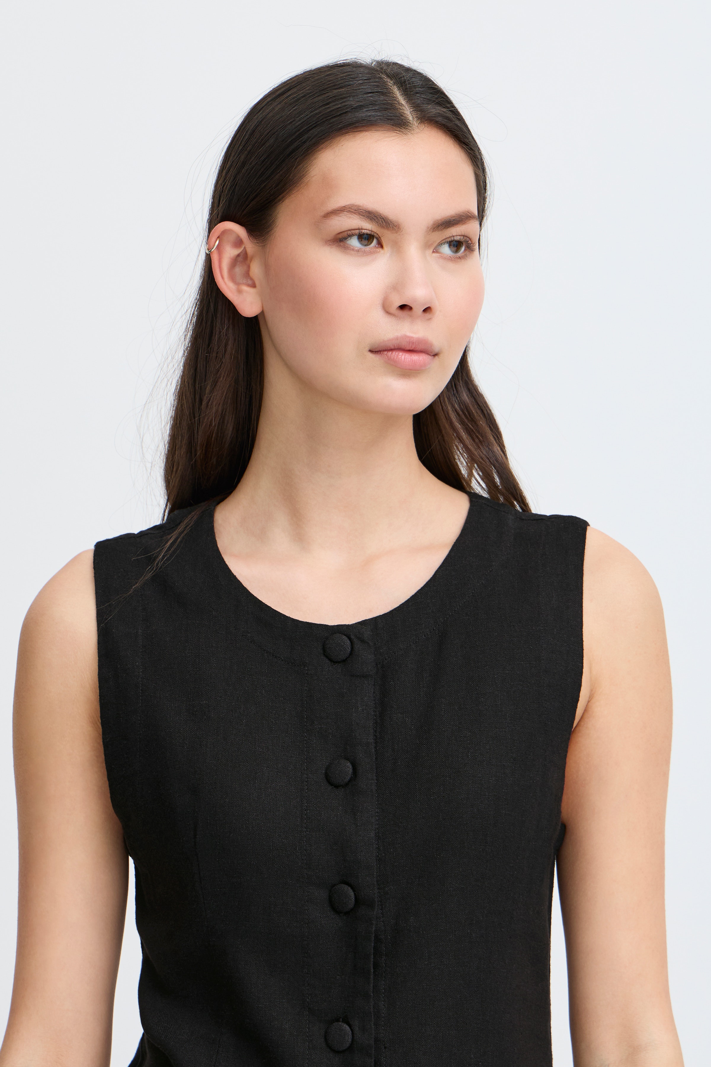 IHLINNO Weste LOOKBOOK DETAIL 20122914-194008