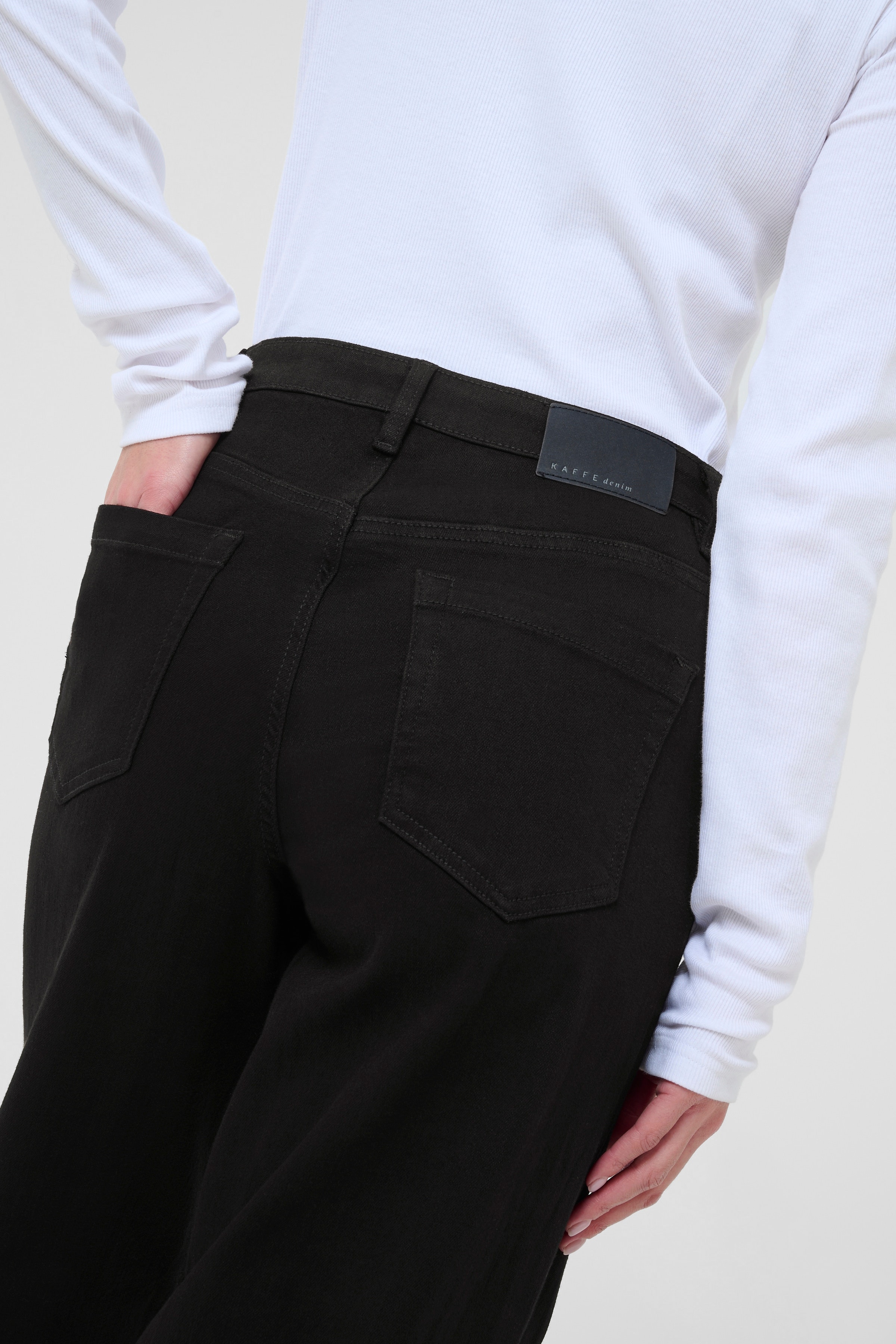 KAbrook Jeans LOOKBOOK DETAIL 10510722-100121