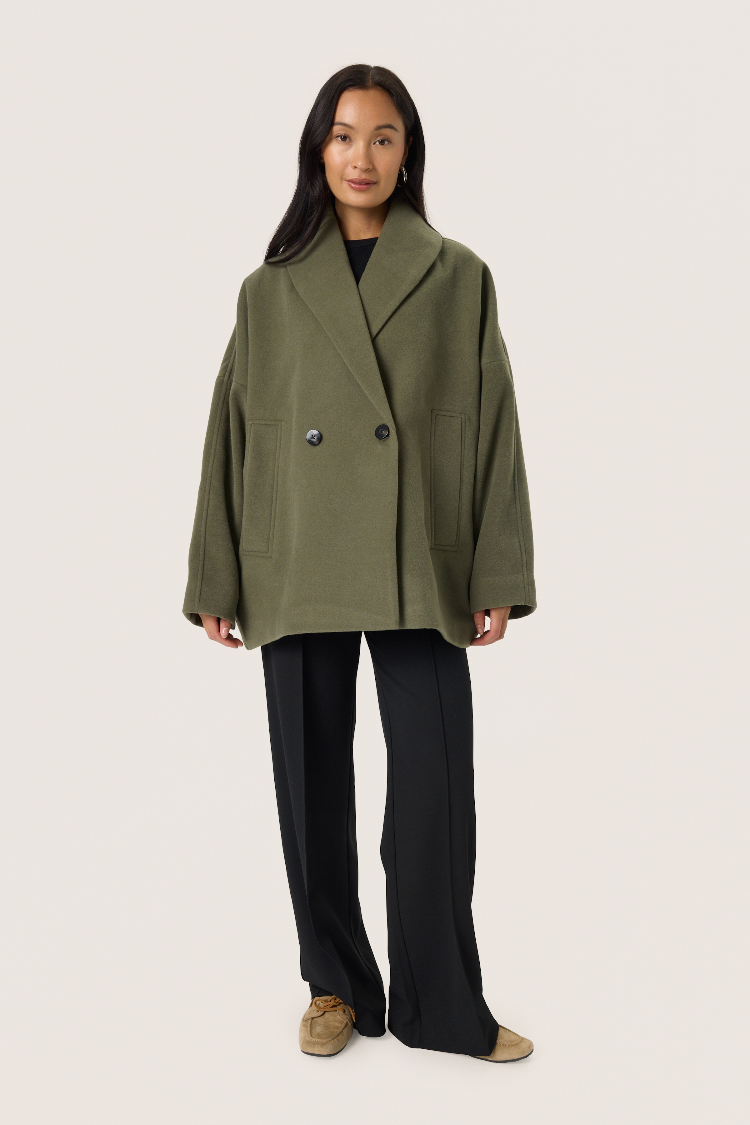 SLRubie Coat LOOKBOOK FRONT 30408269-190511
