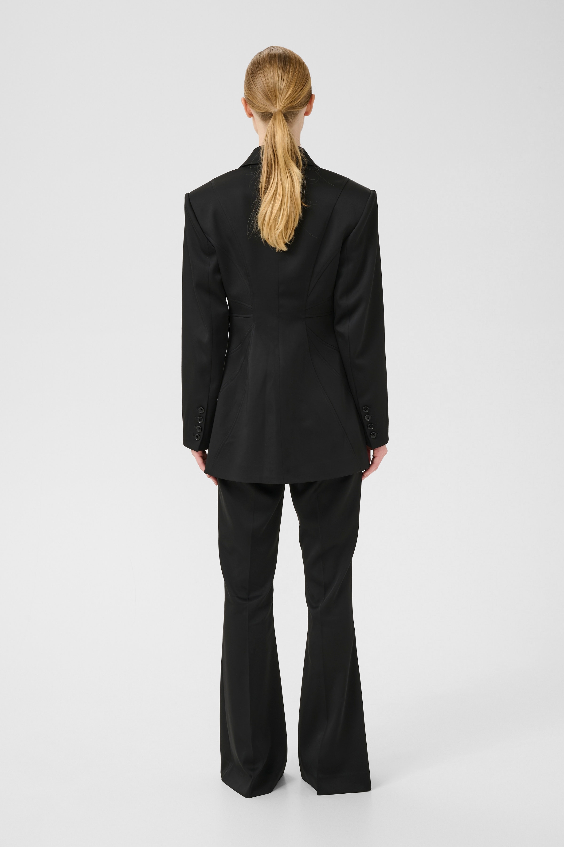 GZlatia Trousers LOOKBOOK BACK 10910705-100017