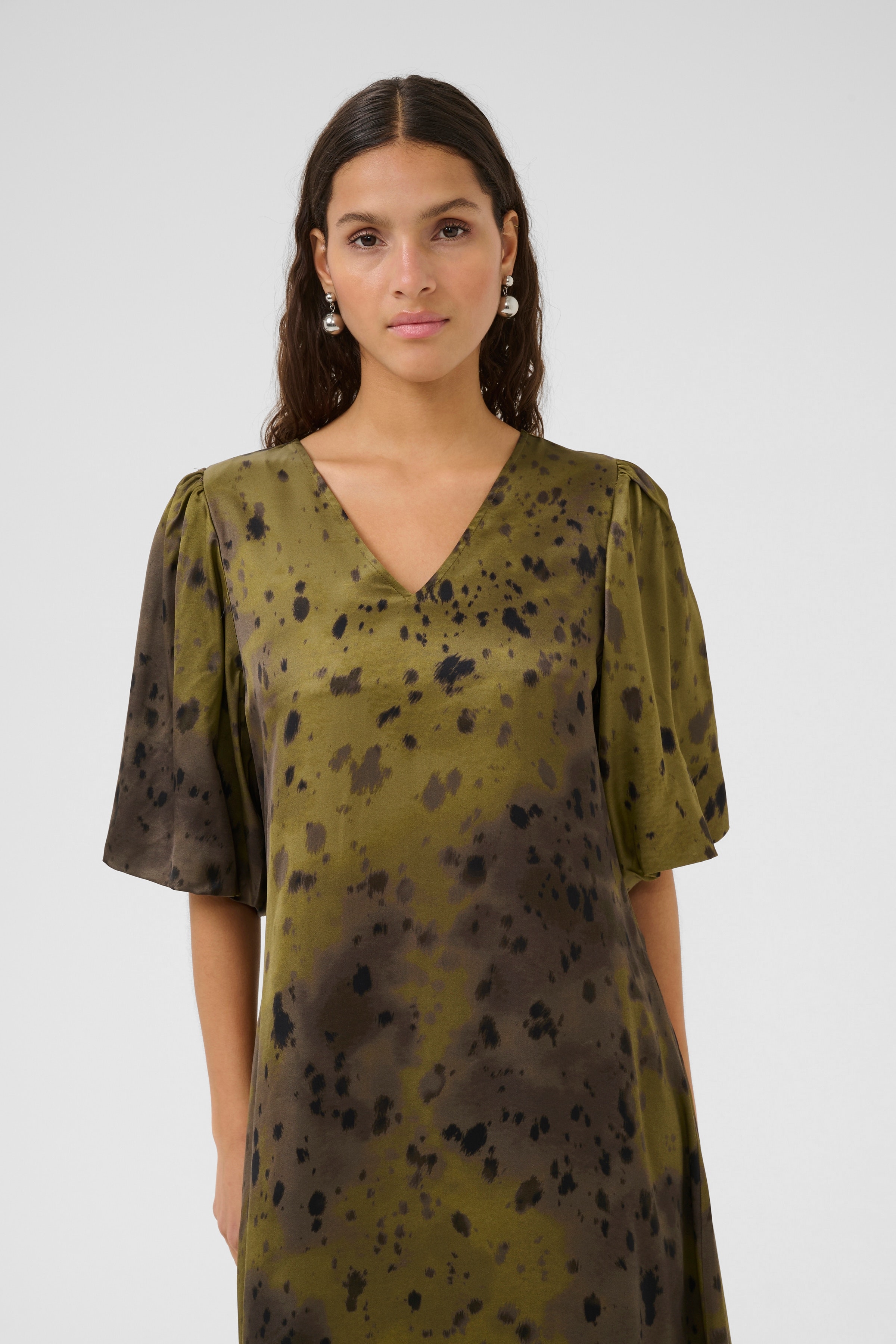 KBBella Dress LOOKBOOK FRONT 10105635-108296