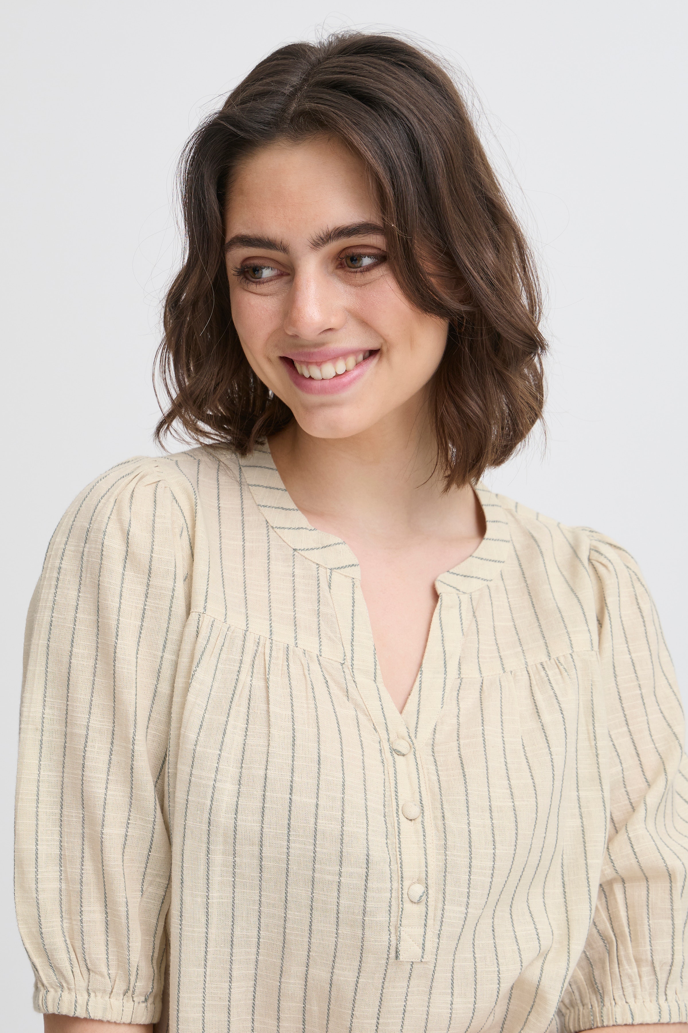 FXBONNIE Bluse LOOKBOOK DETAIL 20615304-205102