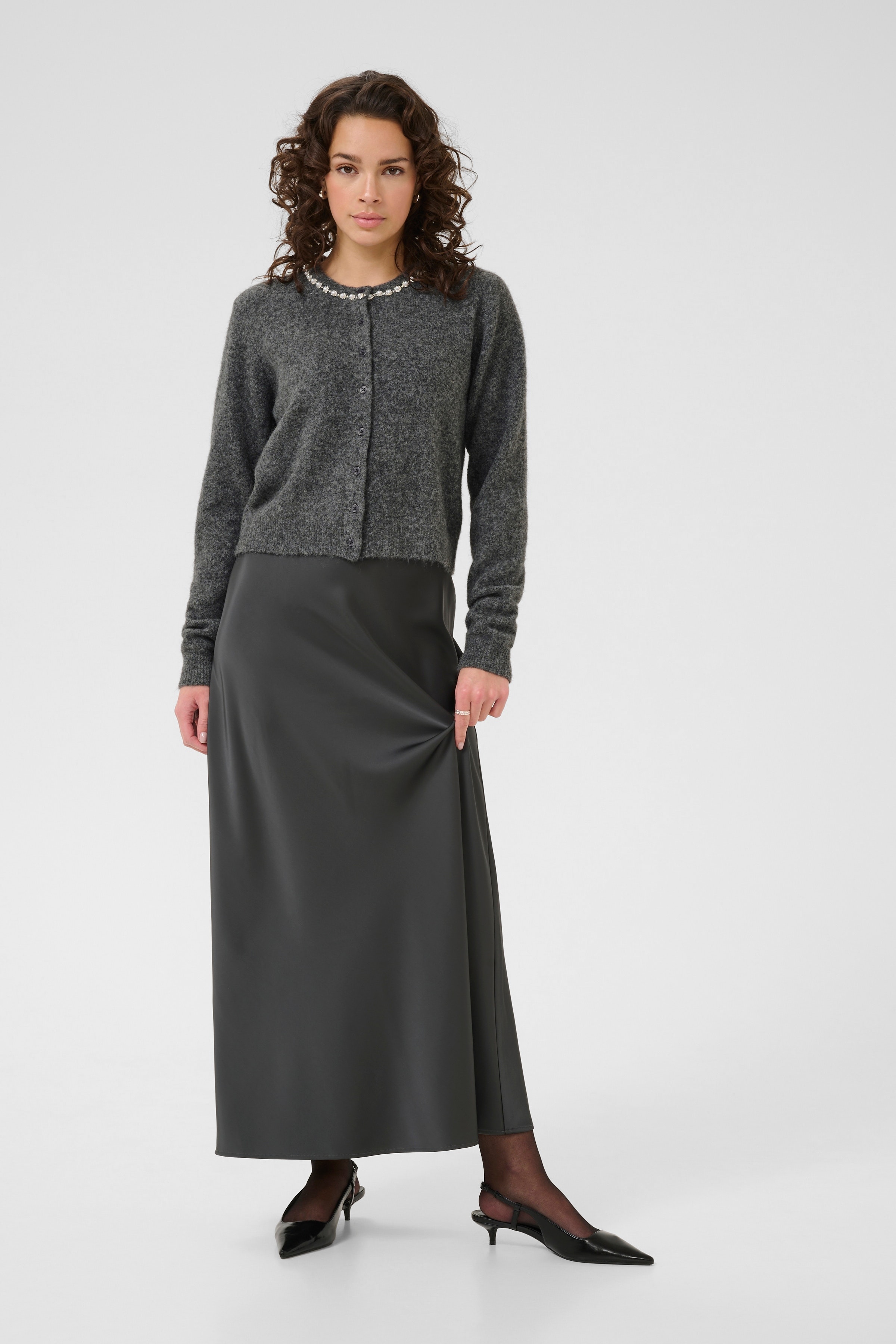 KAroxy Cardigan LOOKBOOK FRONT 10510621-100123